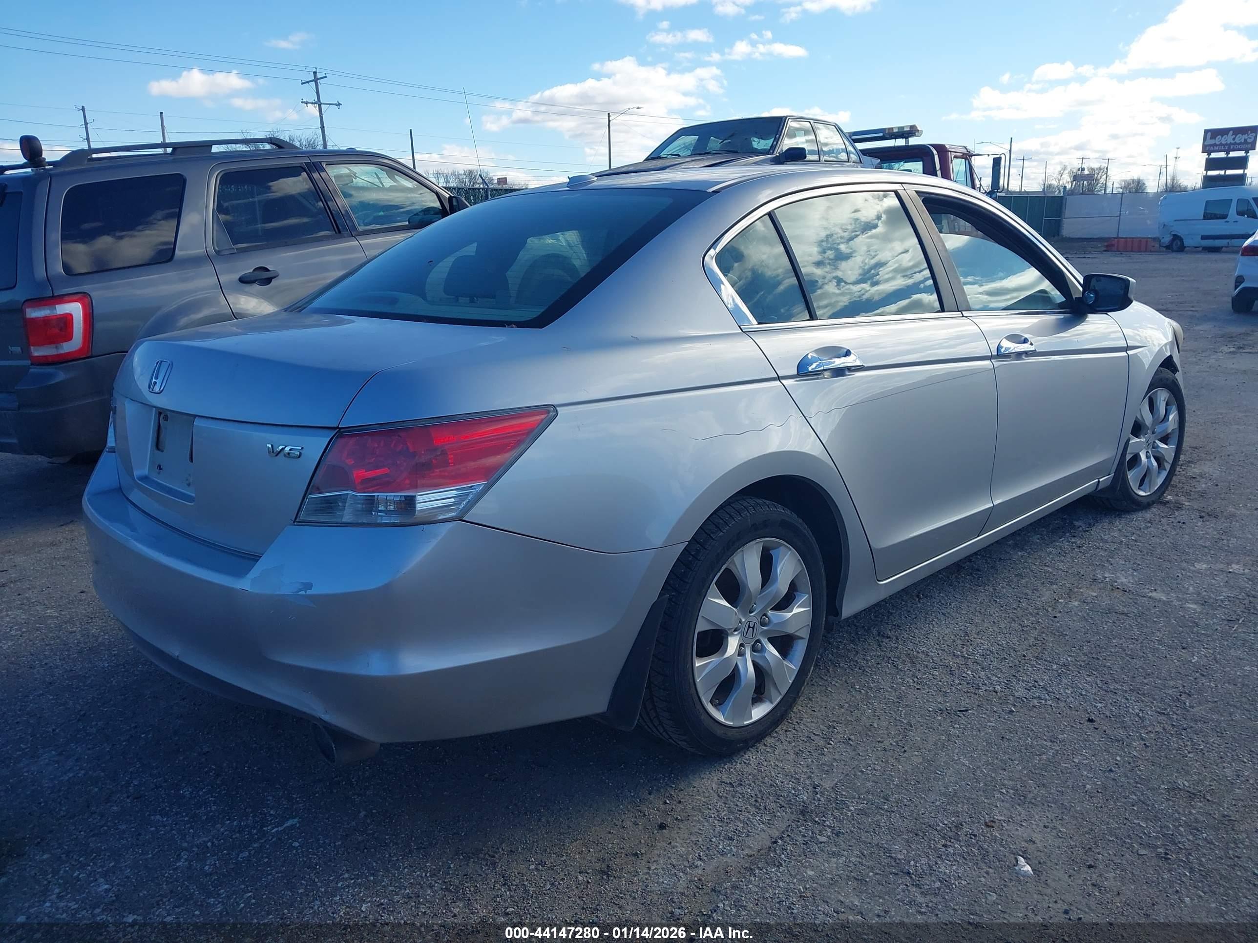 HONDA ACCORD image 4