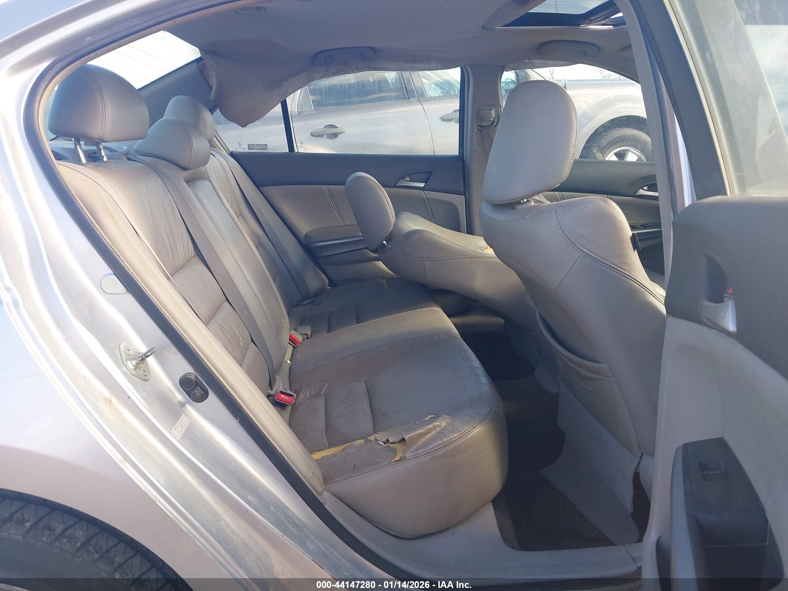 HONDA ACCORD image 8
