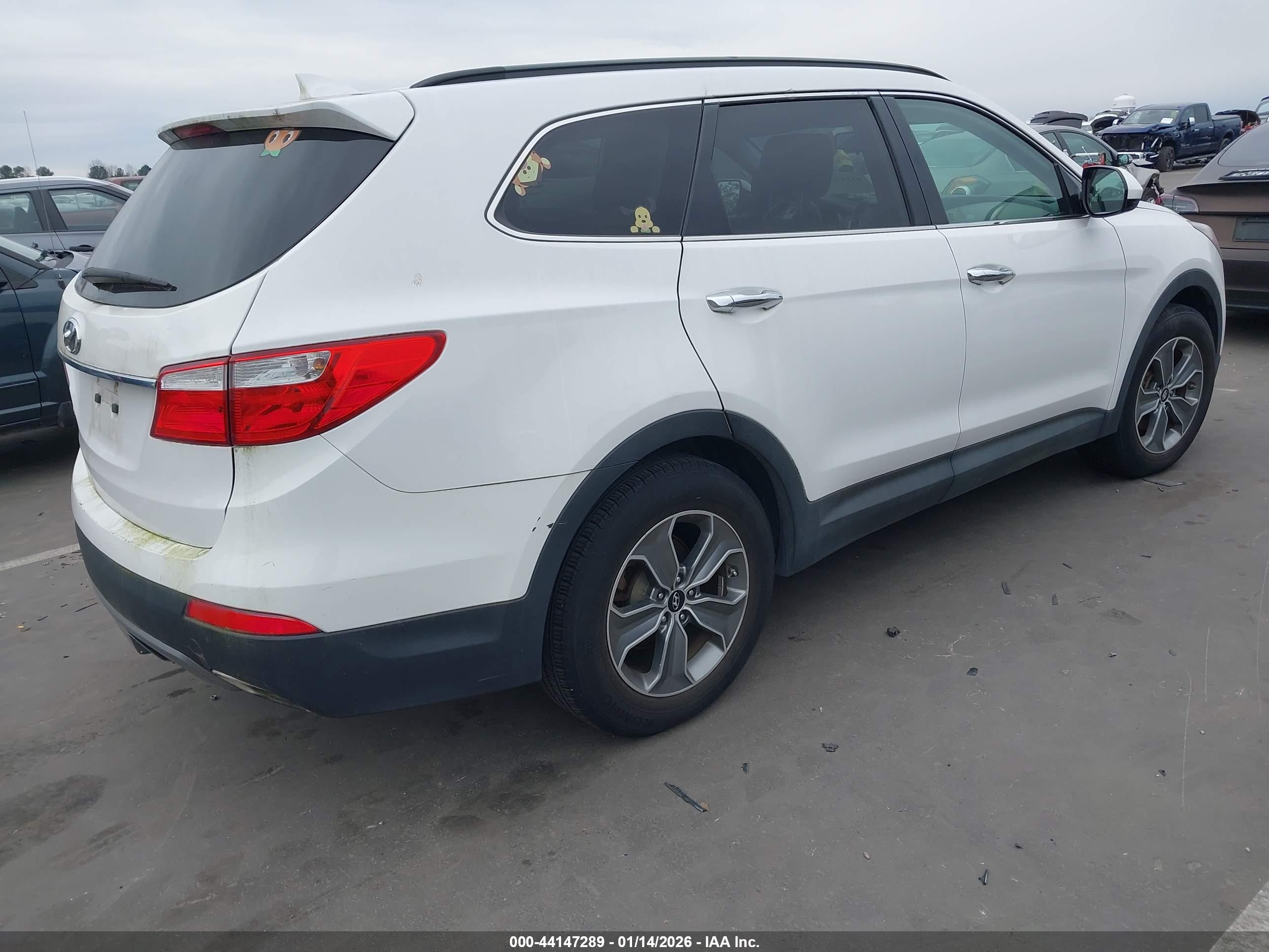HYUNDAI SANTA image 4