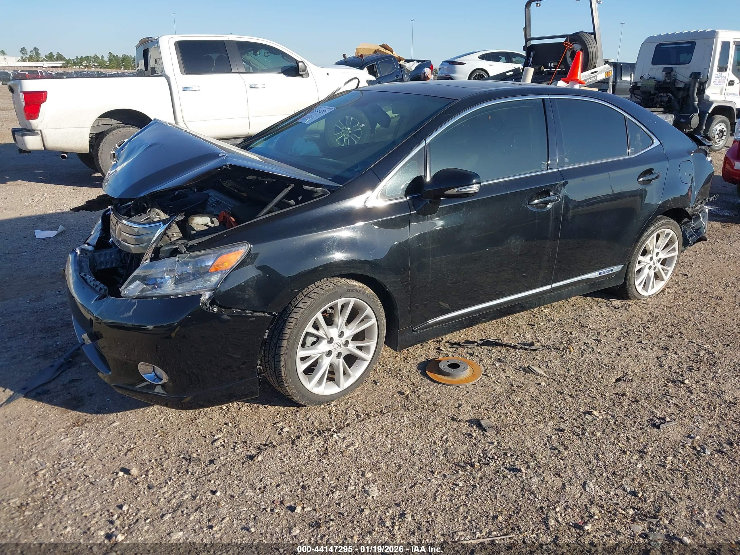 LEXUS HS image 2
