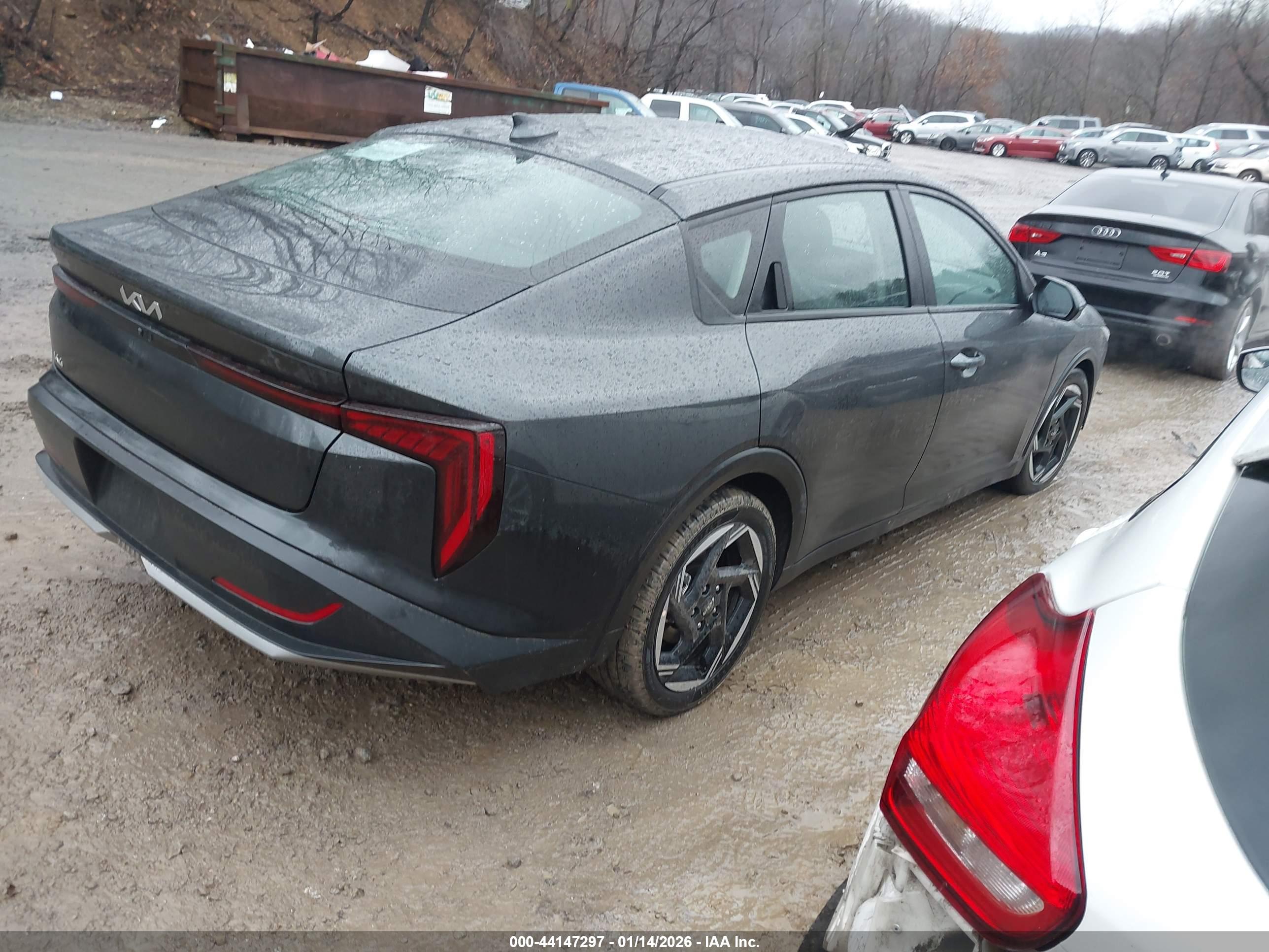 KIA K4 image 4