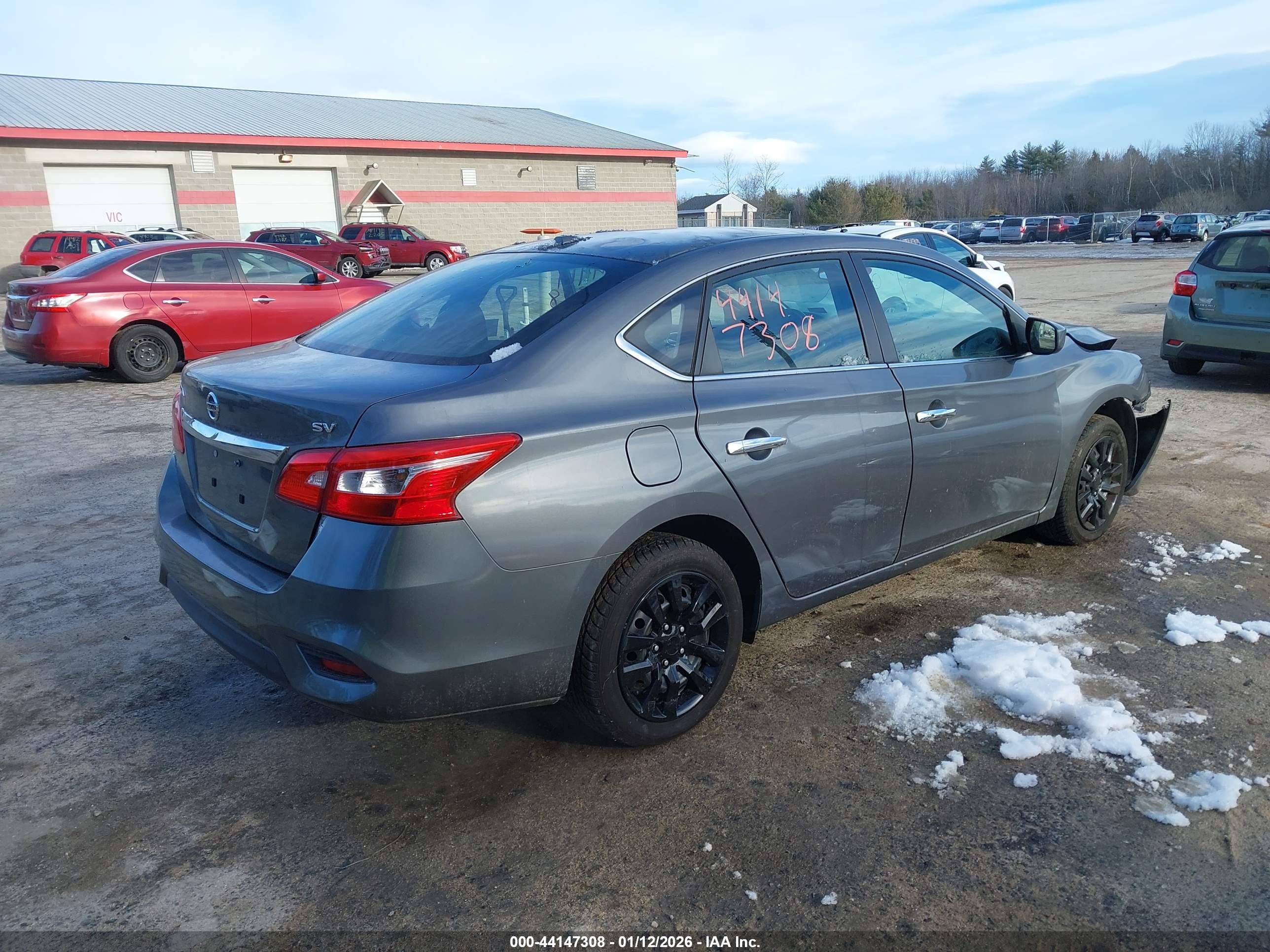 NISSAN SENTRA image 4