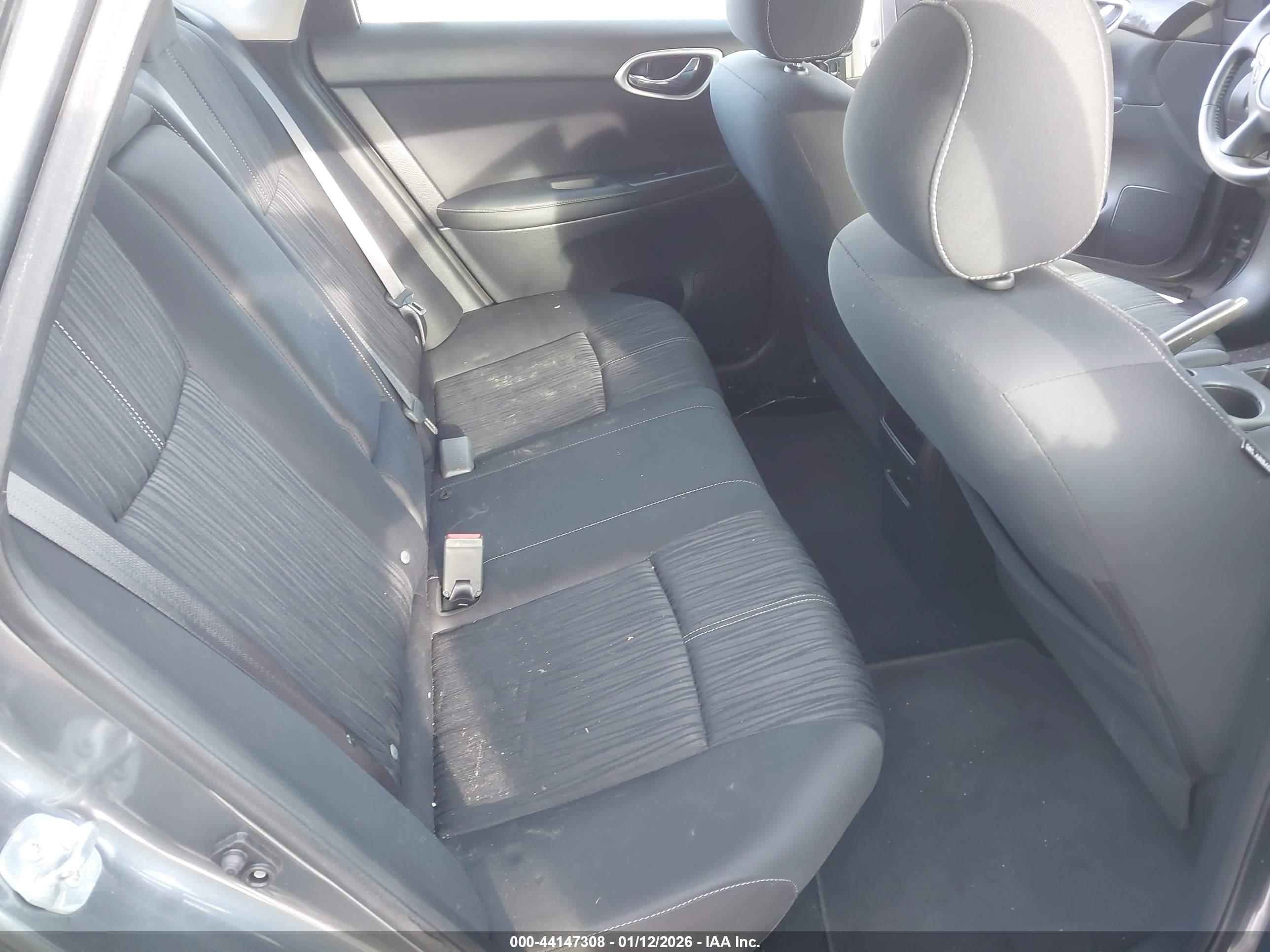 NISSAN SENTRA image 8