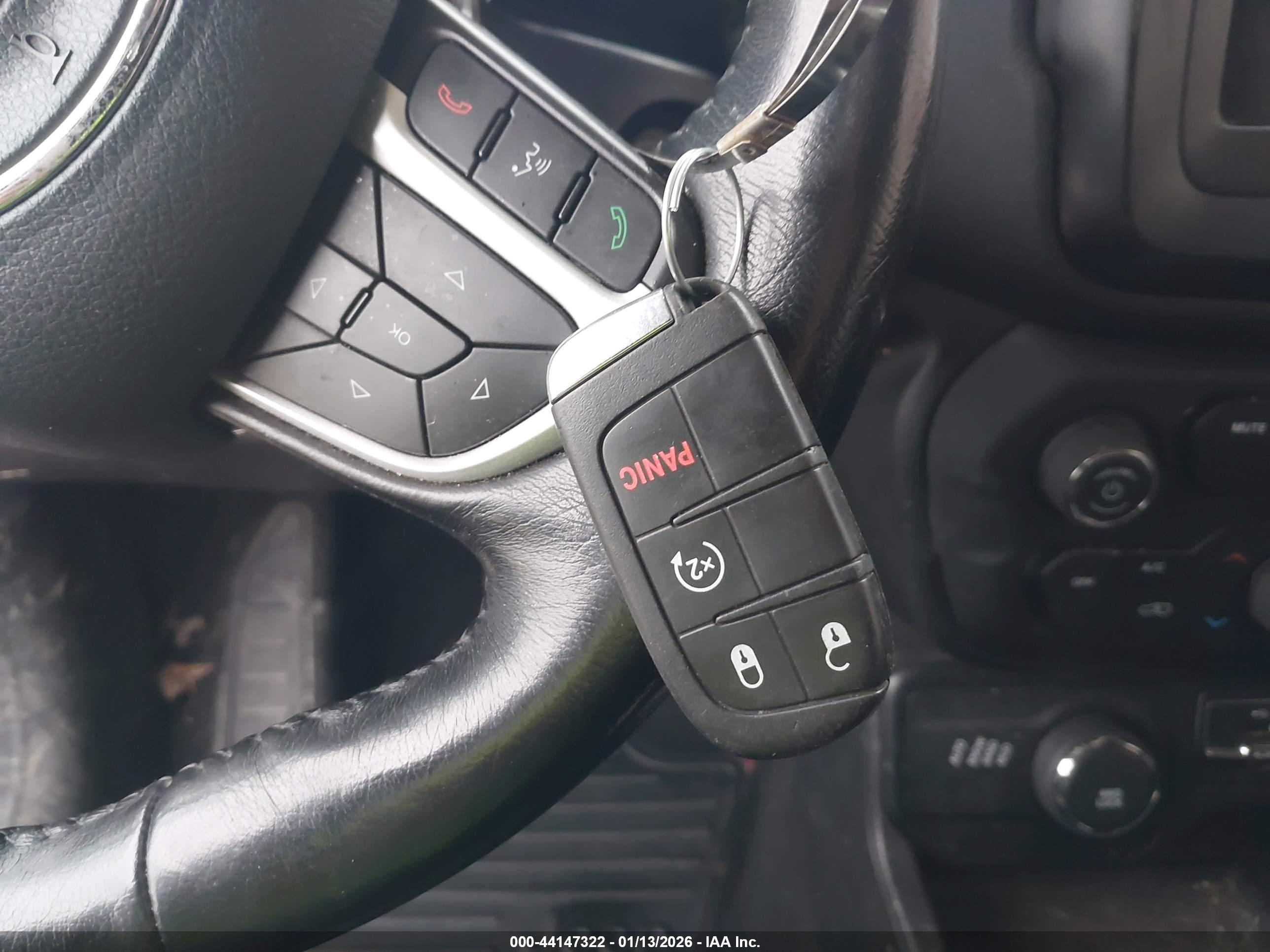 JEEP RENEGADE image 11