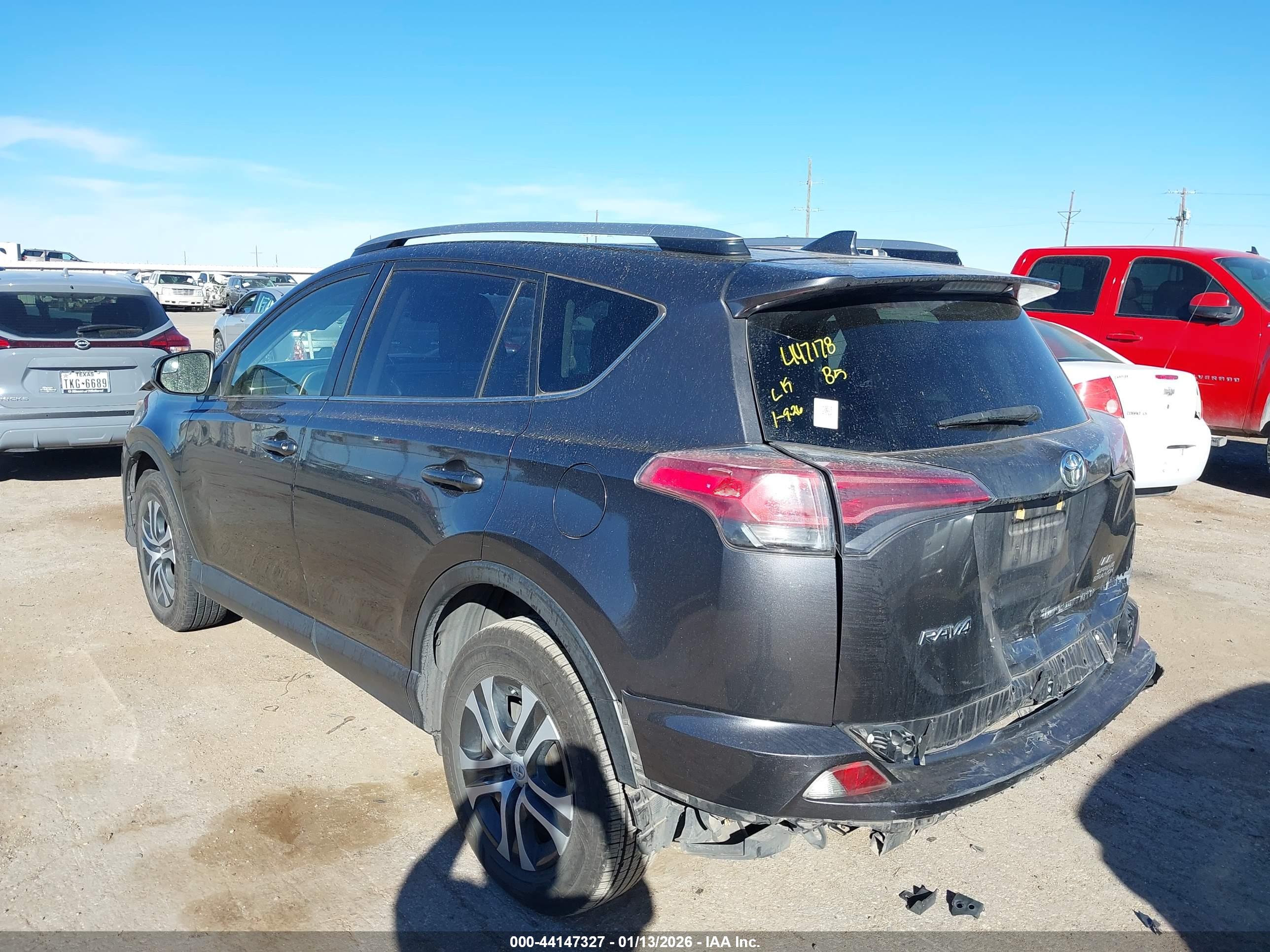TOYOTA RAV4 image 3