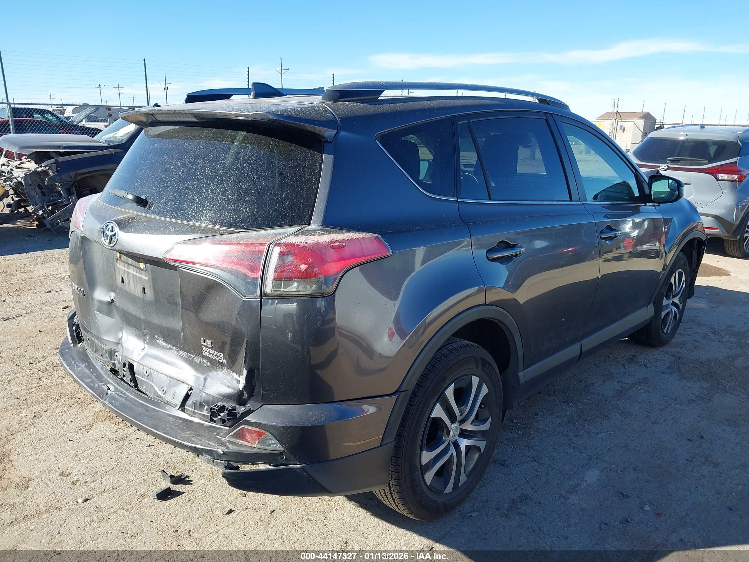 TOYOTA RAV4 image 4