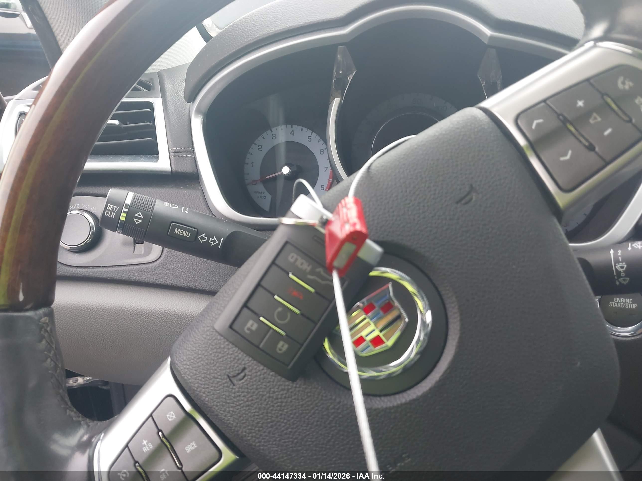 CADILLAC SRX image 11