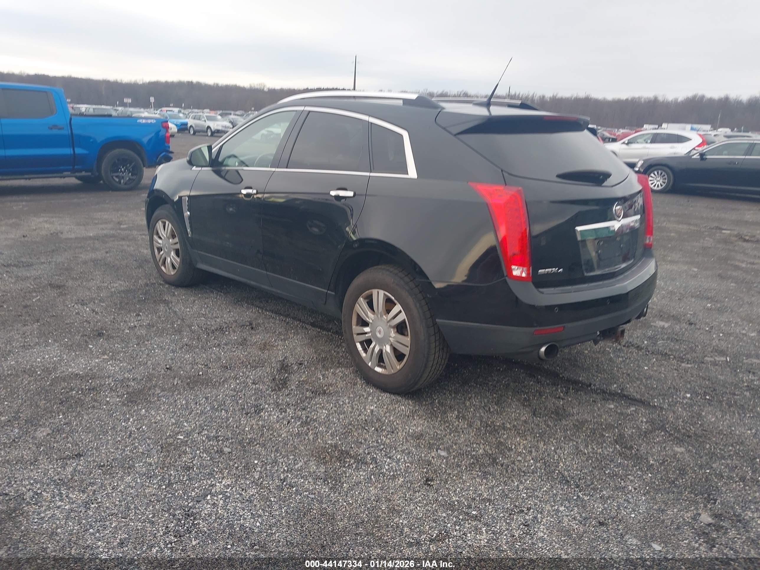 CADILLAC SRX image 3