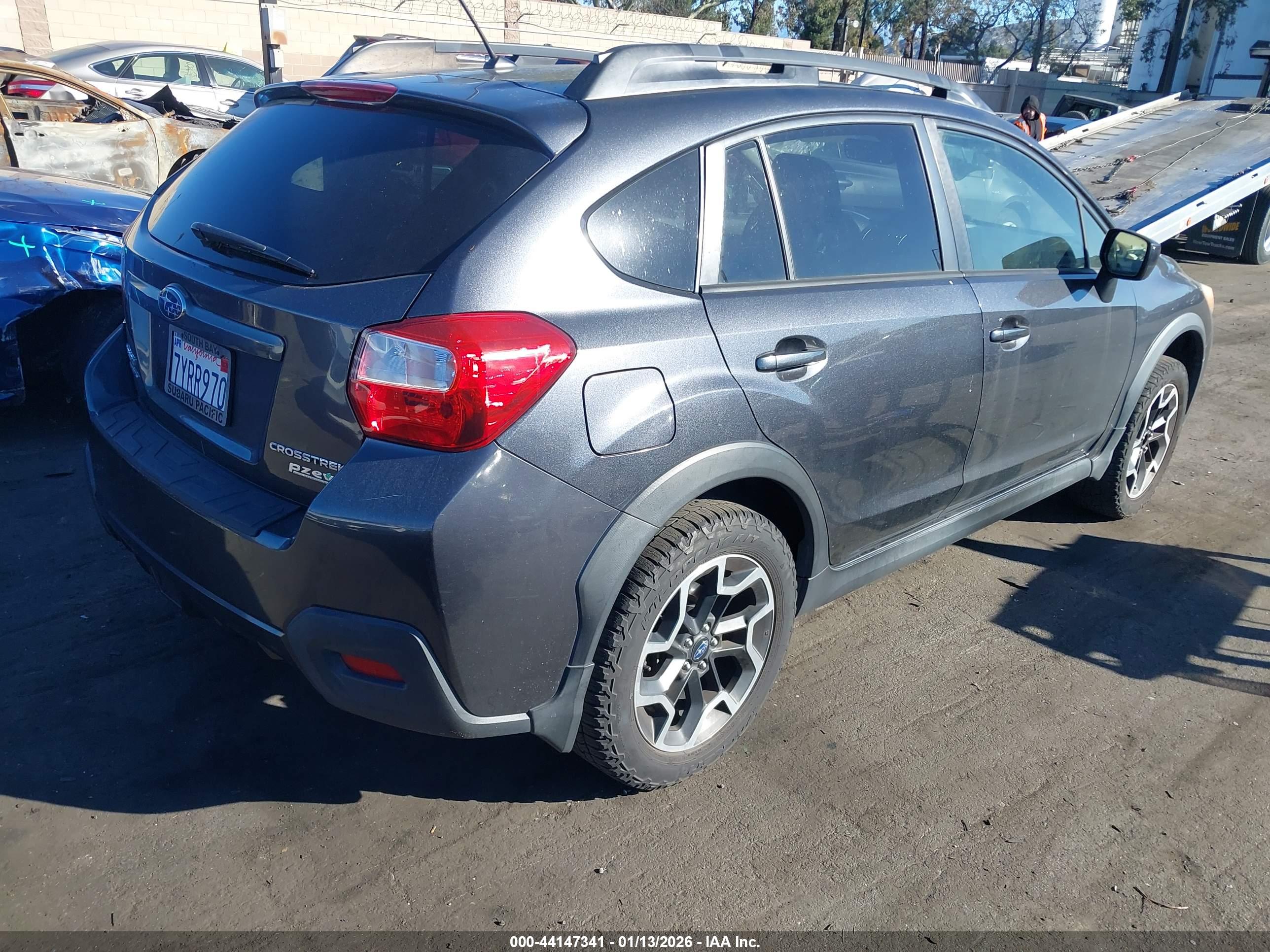 SUBARU CROSSTREK image 4