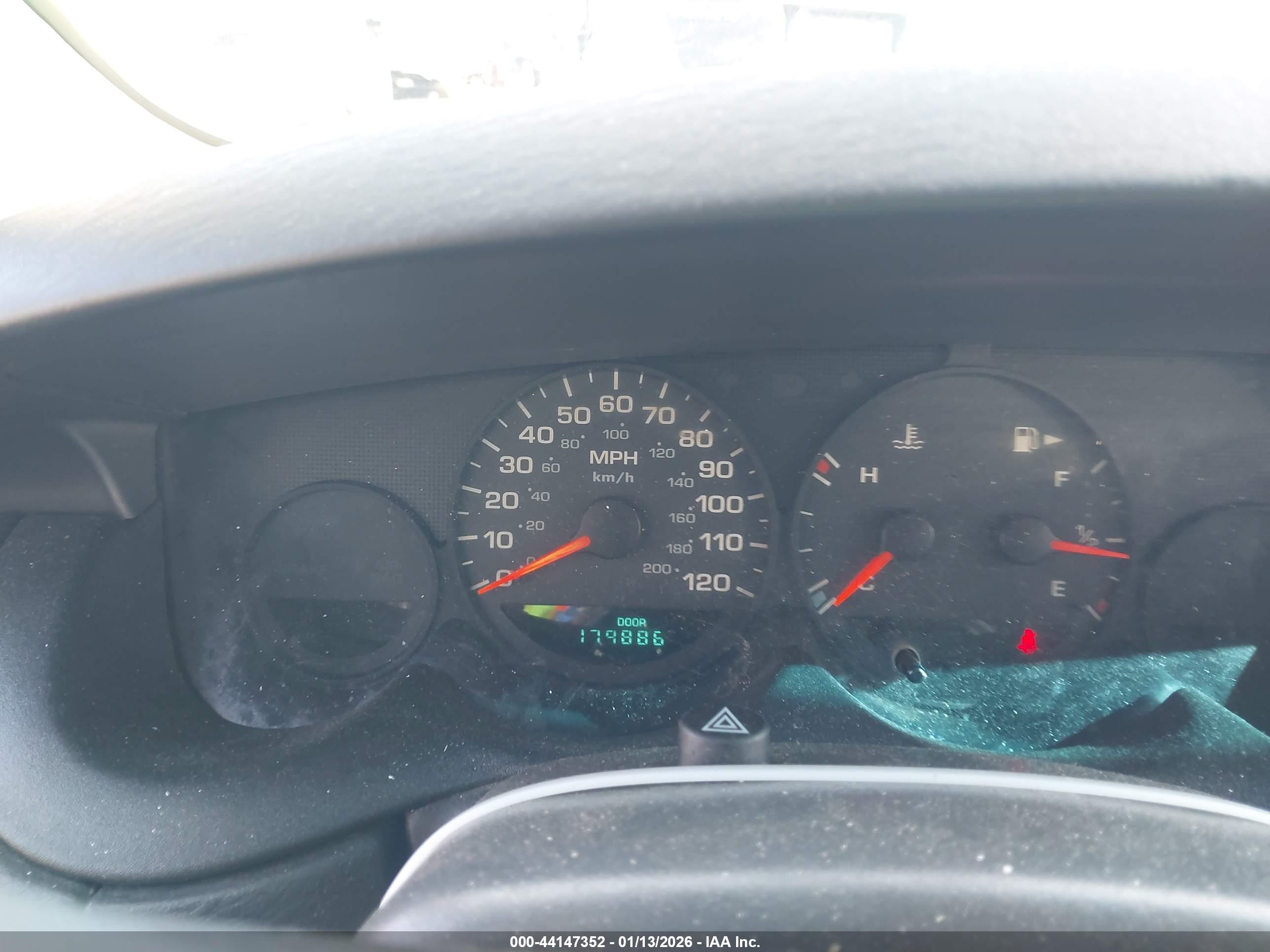 DODGE NEON image 7