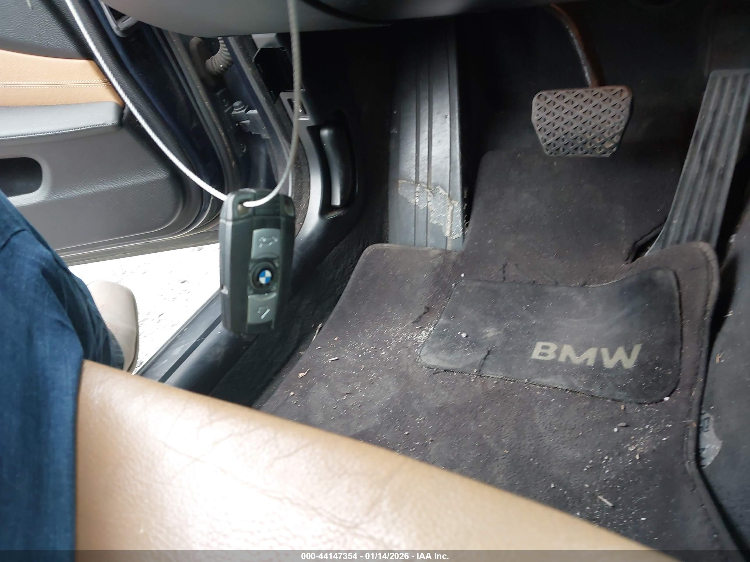 BMW 535I image 11