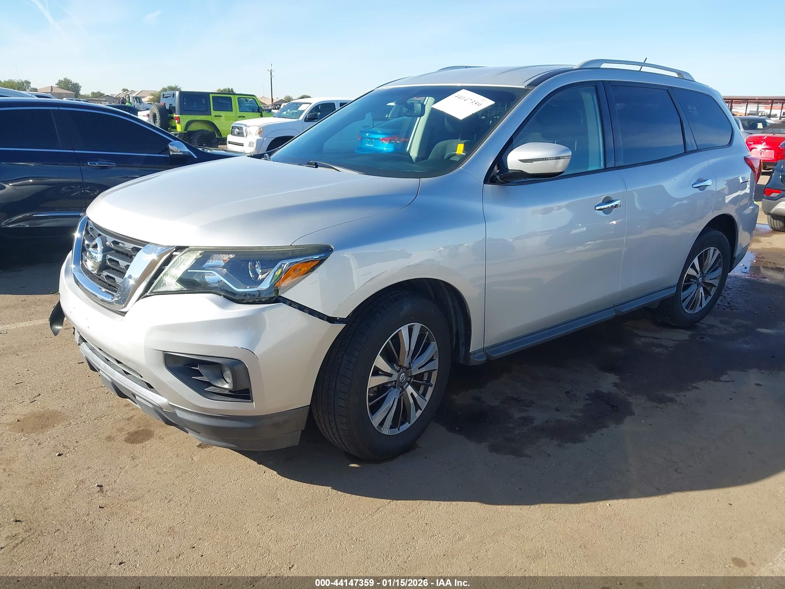 NISSAN PATHFINDER image 2