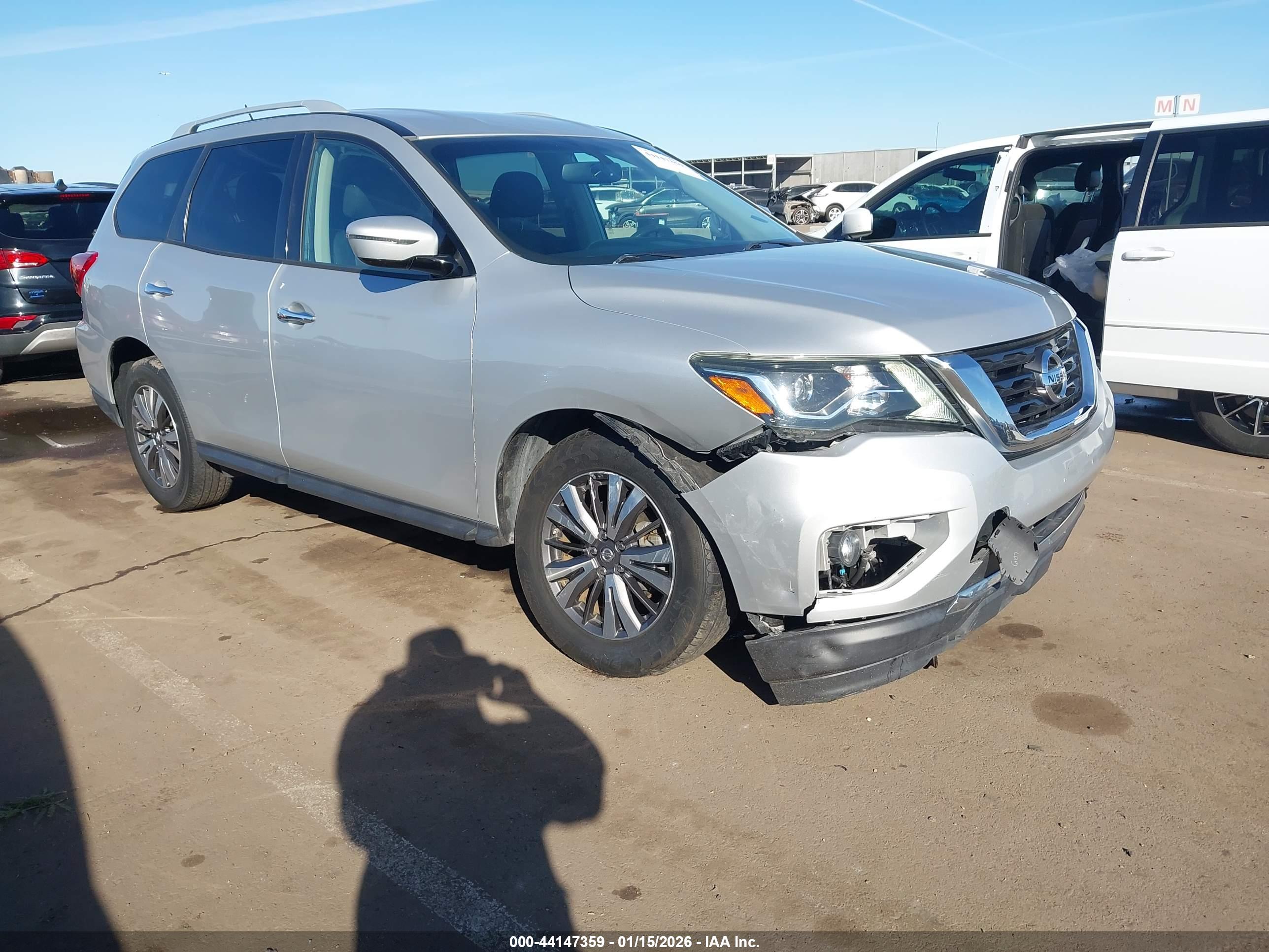 NISSAN PATHFINDER image 6