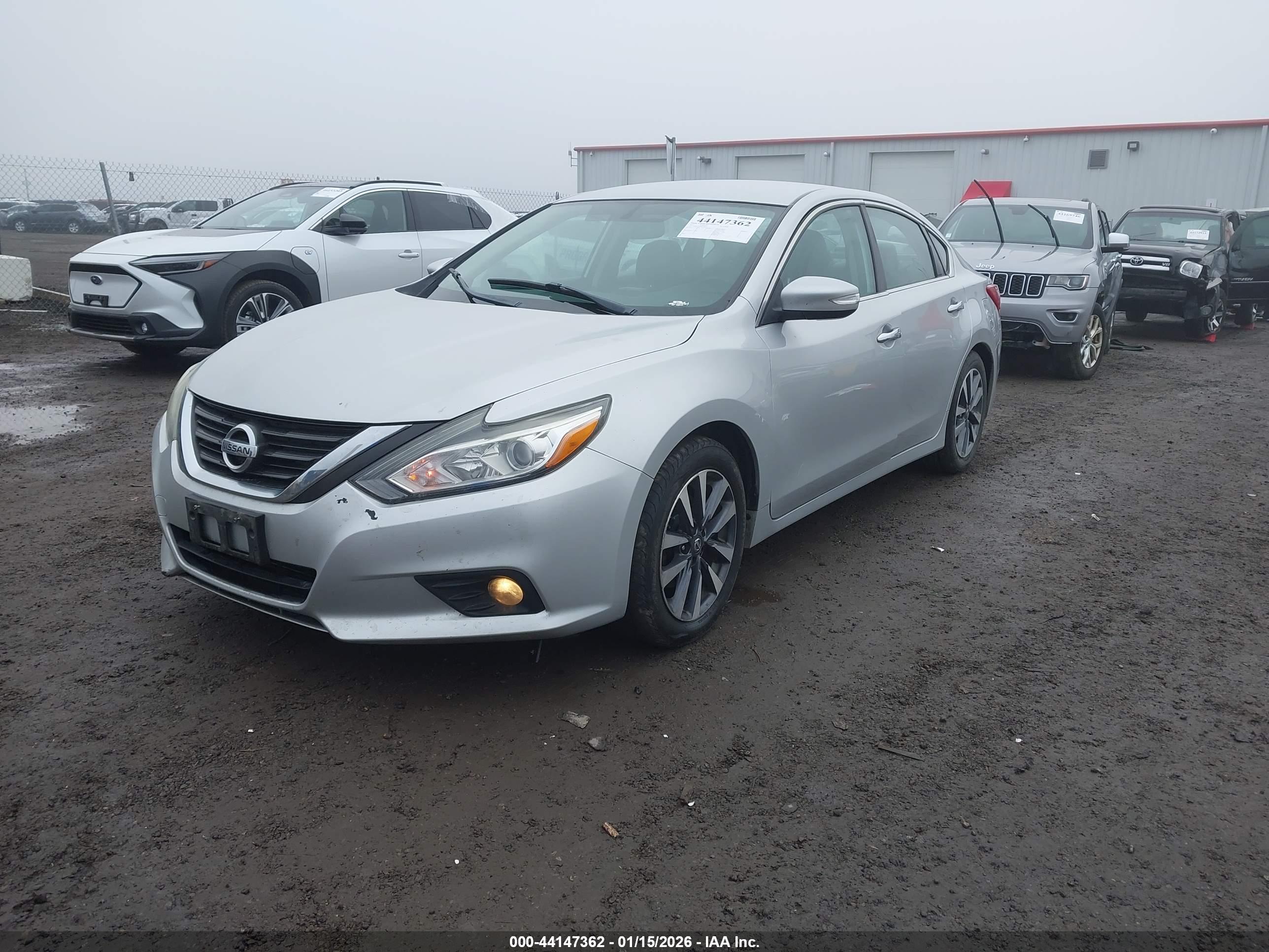 NISSAN ALTIMA image 2