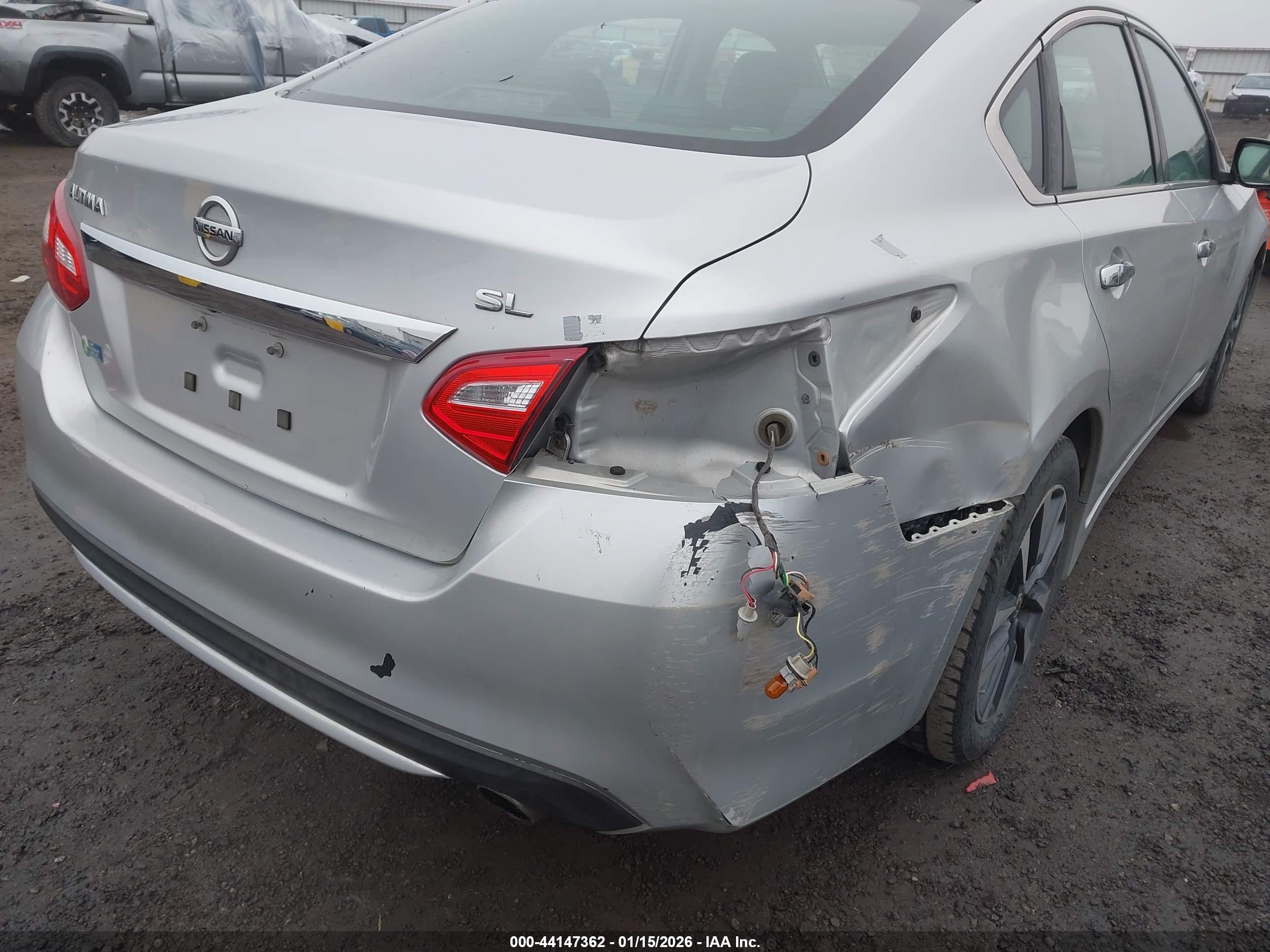NISSAN ALTIMA image 6