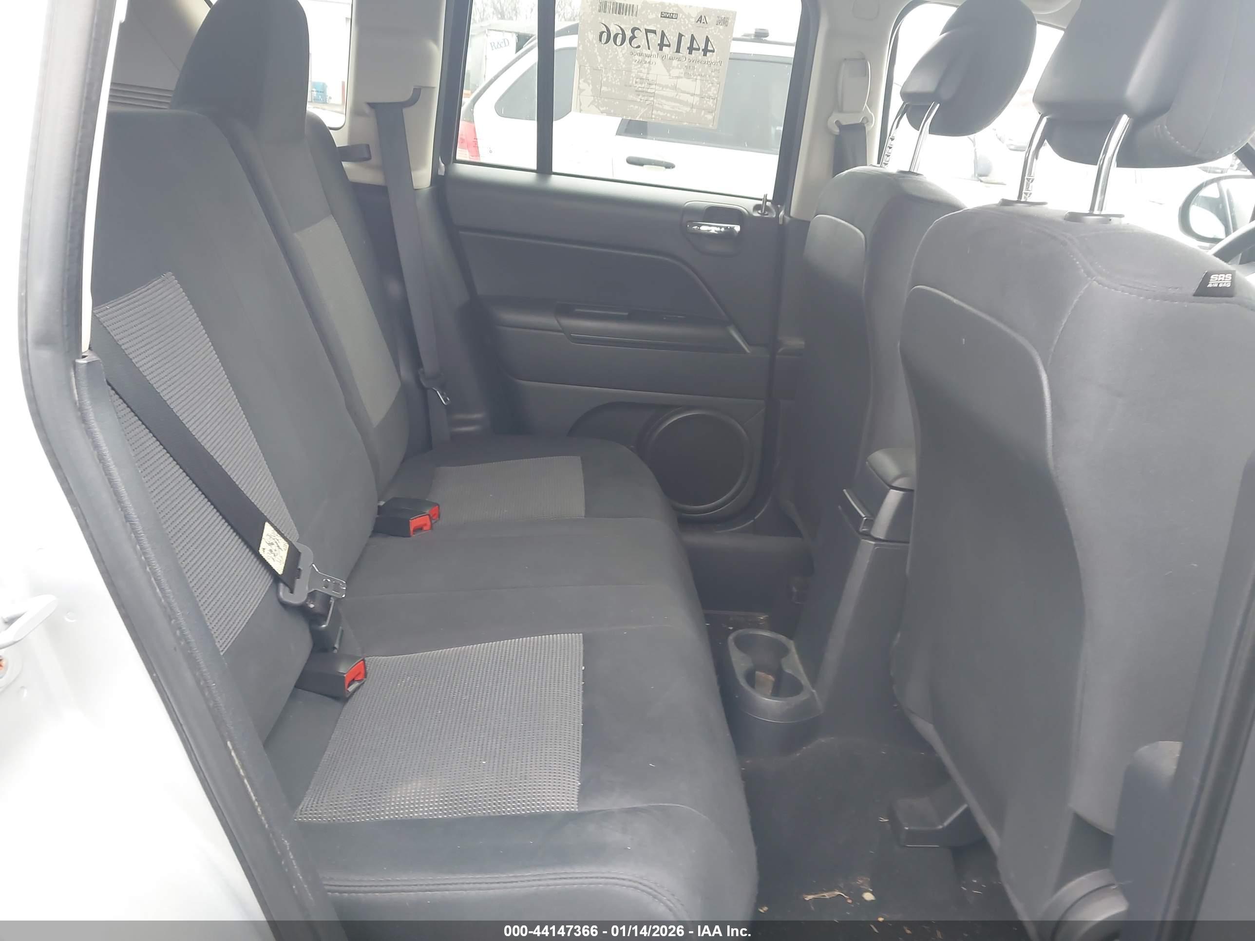 JEEP COMPASS image 8