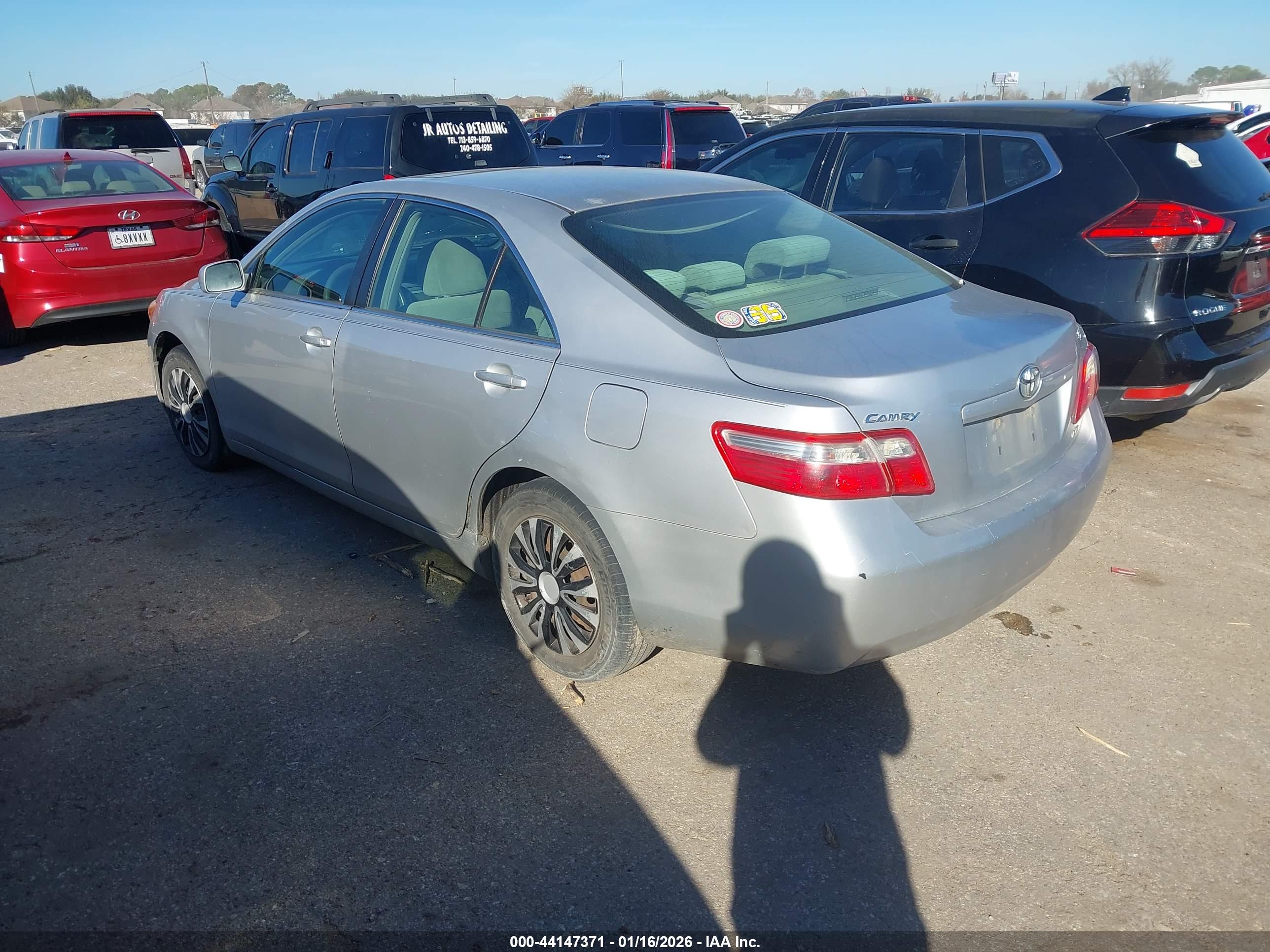 TOYOTA CAMRY image 3