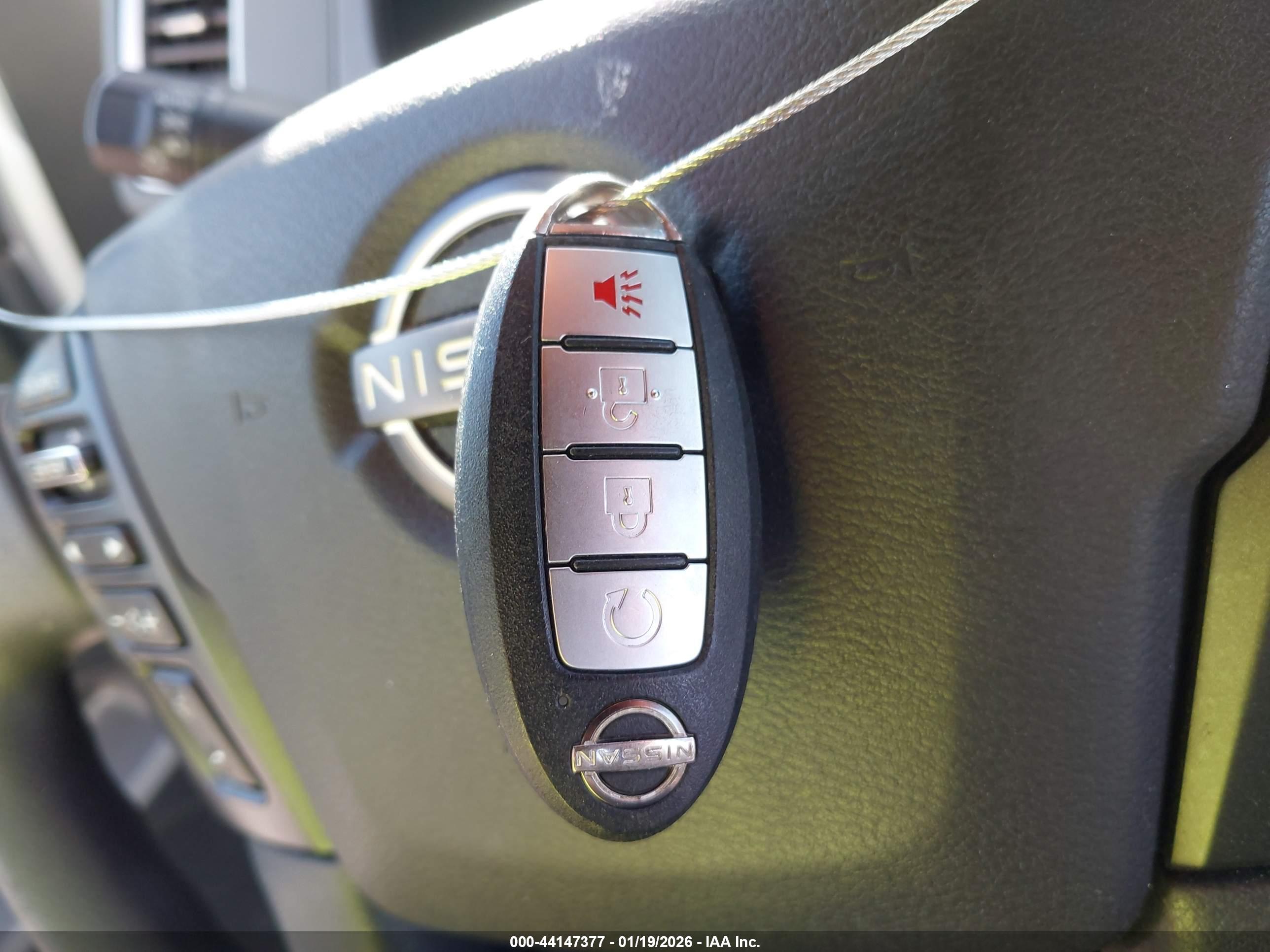 NISSAN FRONTIER image 11