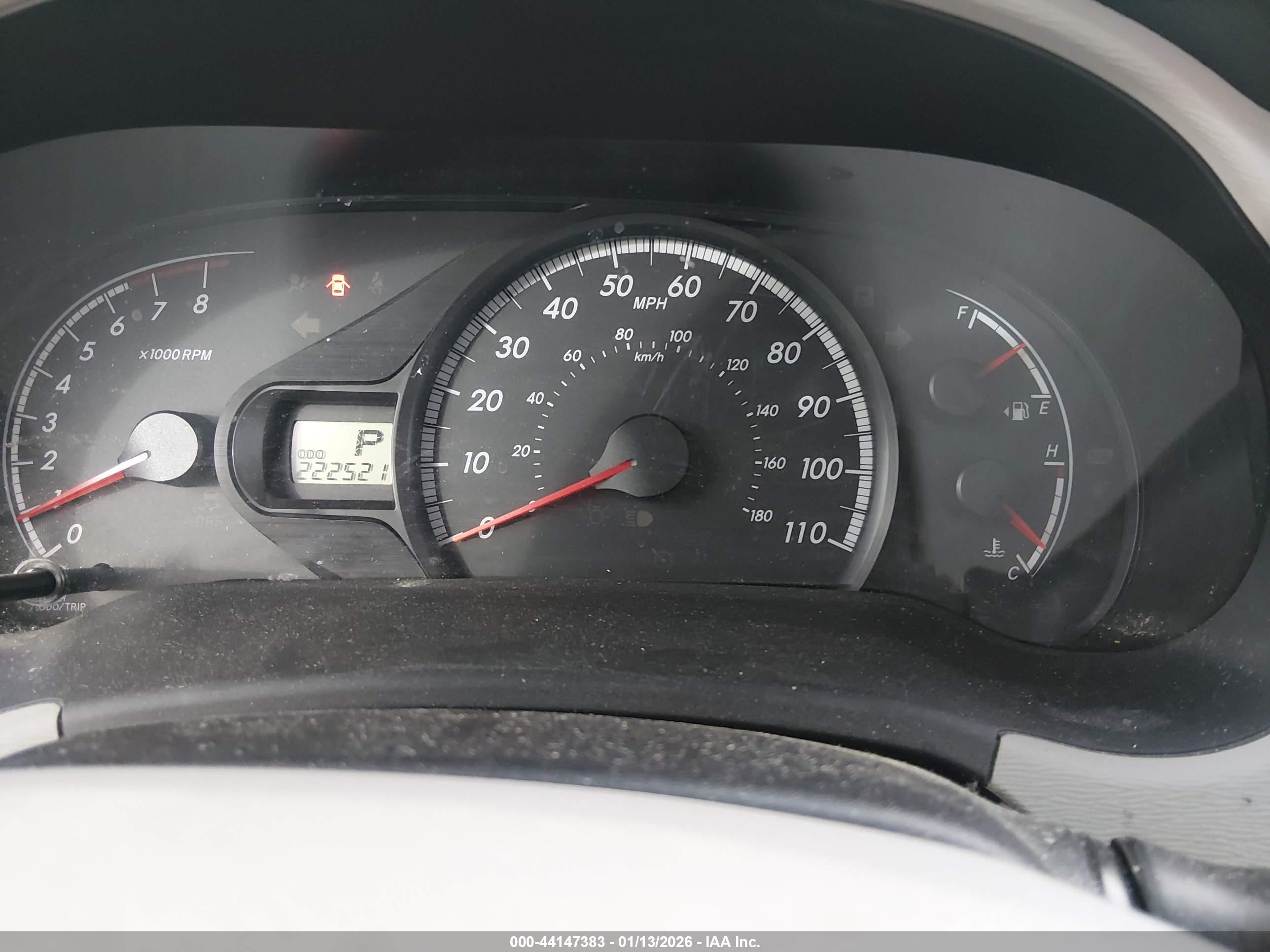TOYOTA SIENNA image 7