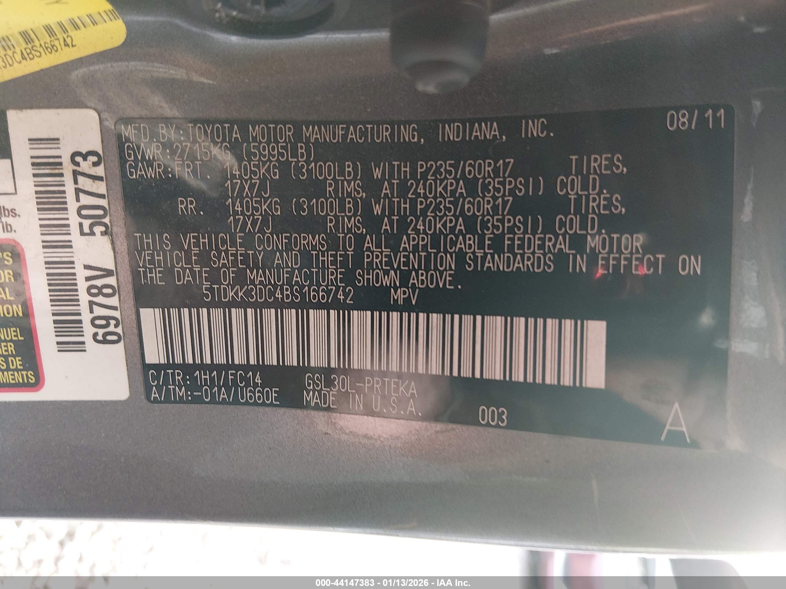 TOYOTA SIENNA image 9