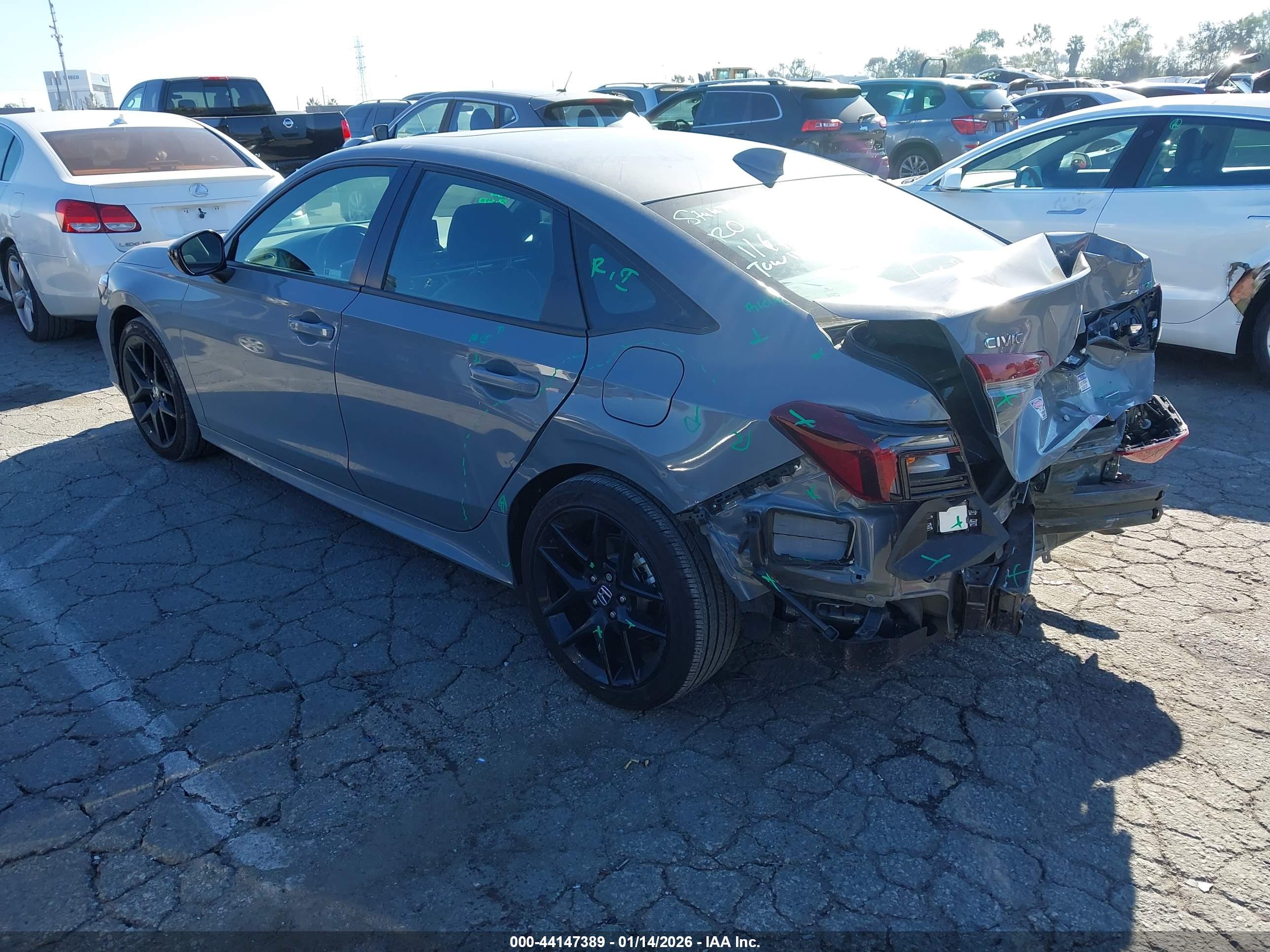 HONDA CIVIC image 3