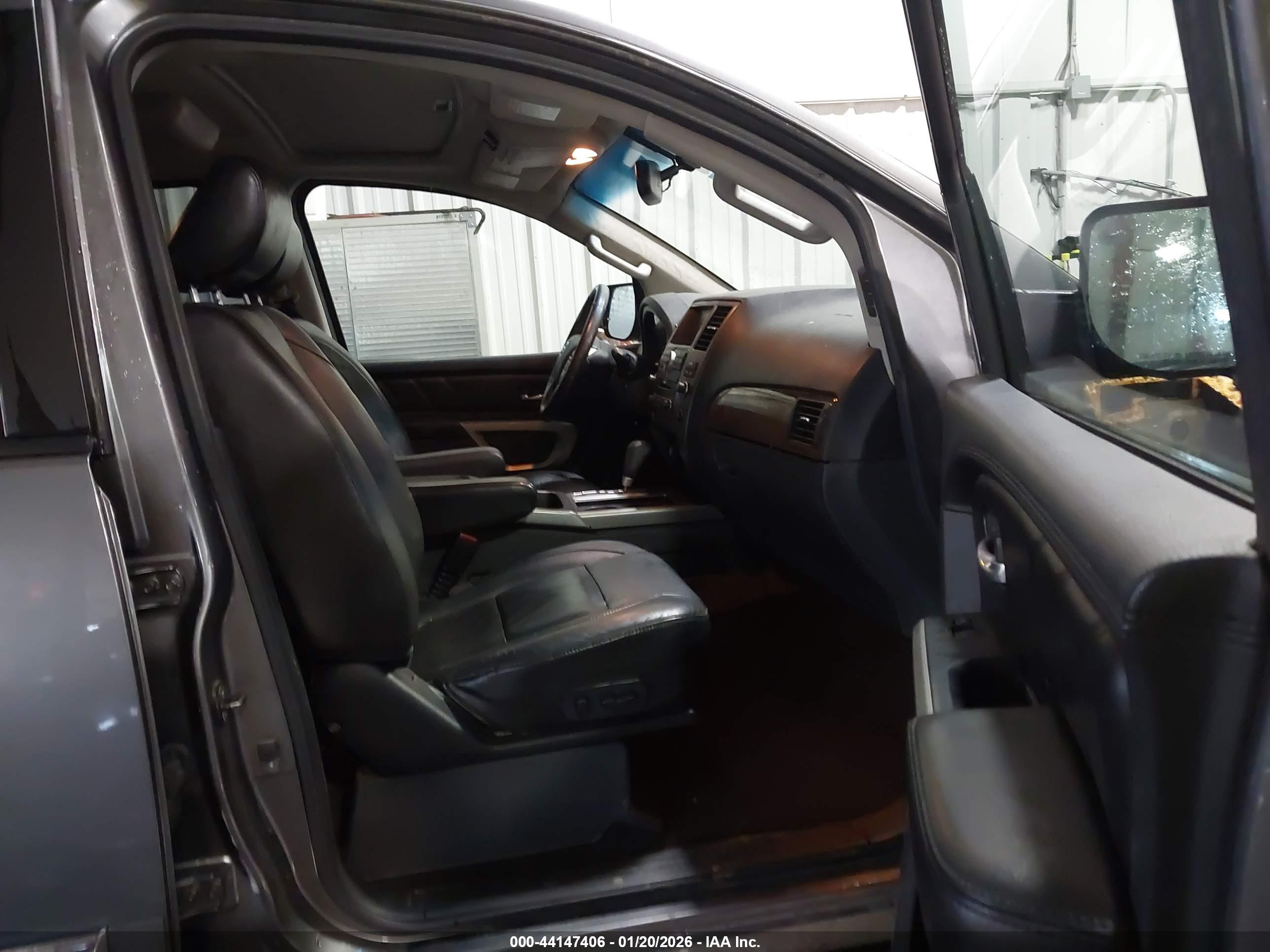 NISSAN ARMADA image 5