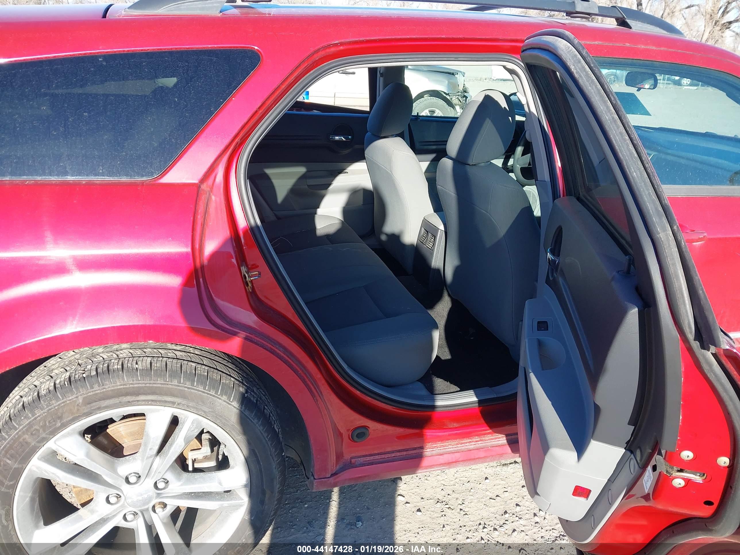 DODGE MAGNUM image 8