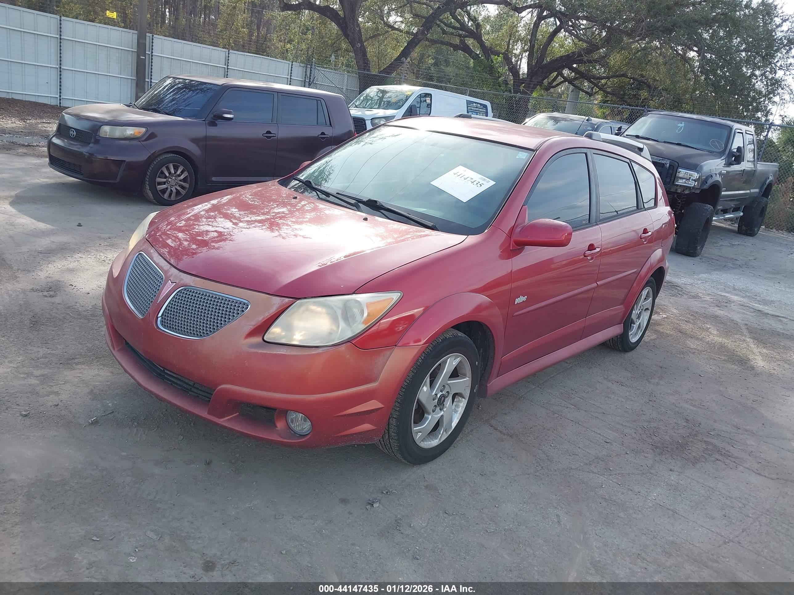 PONTIAC VIBE image 2