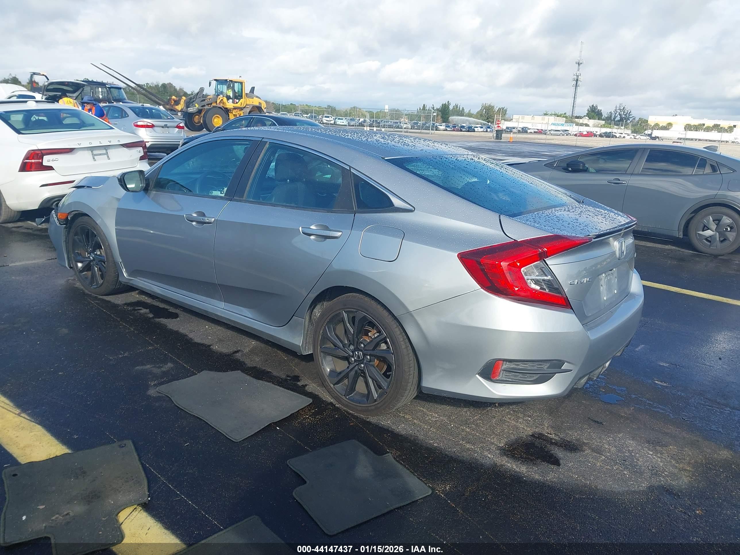 HONDA CIVIC image 3