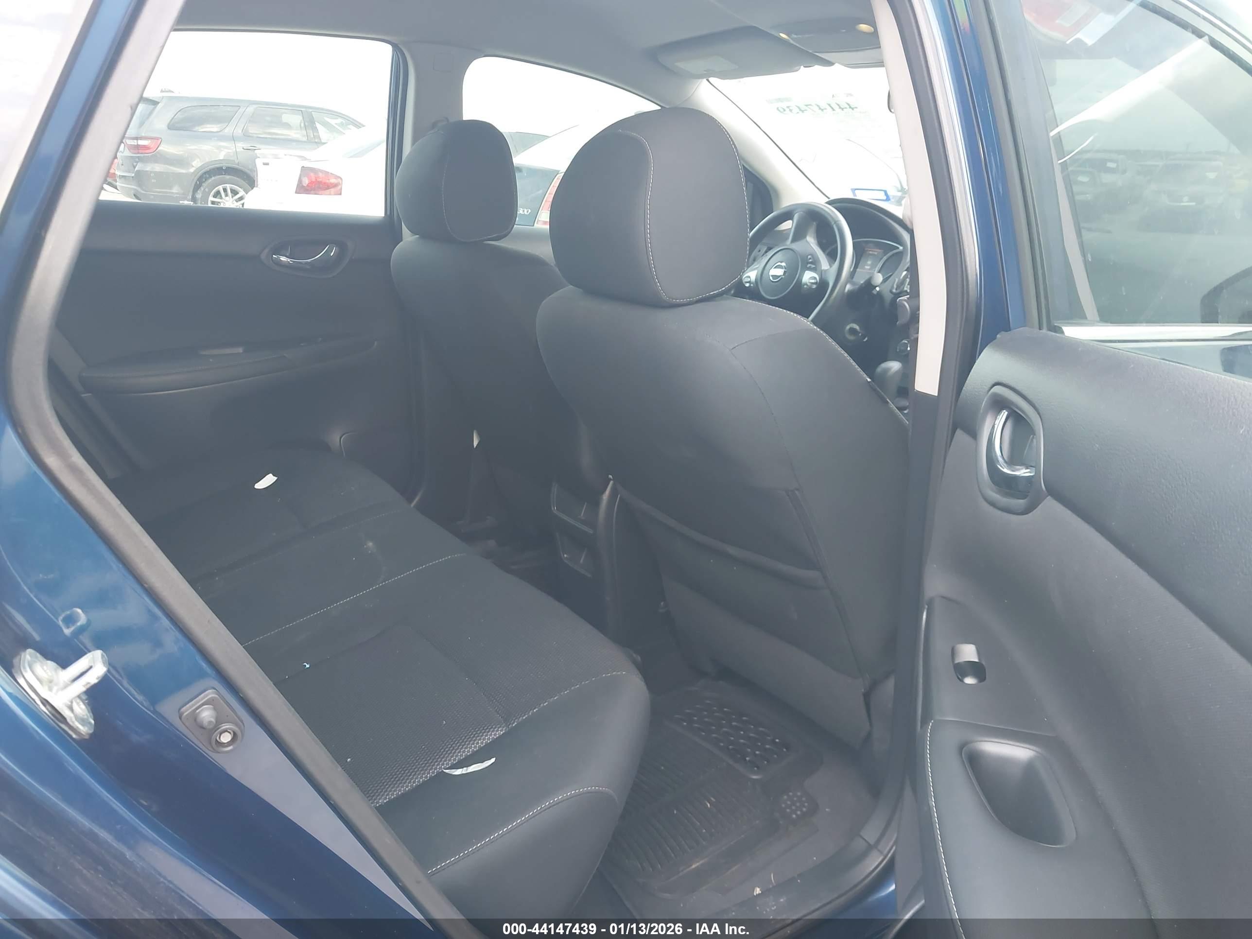 NISSAN SENTRA image 8