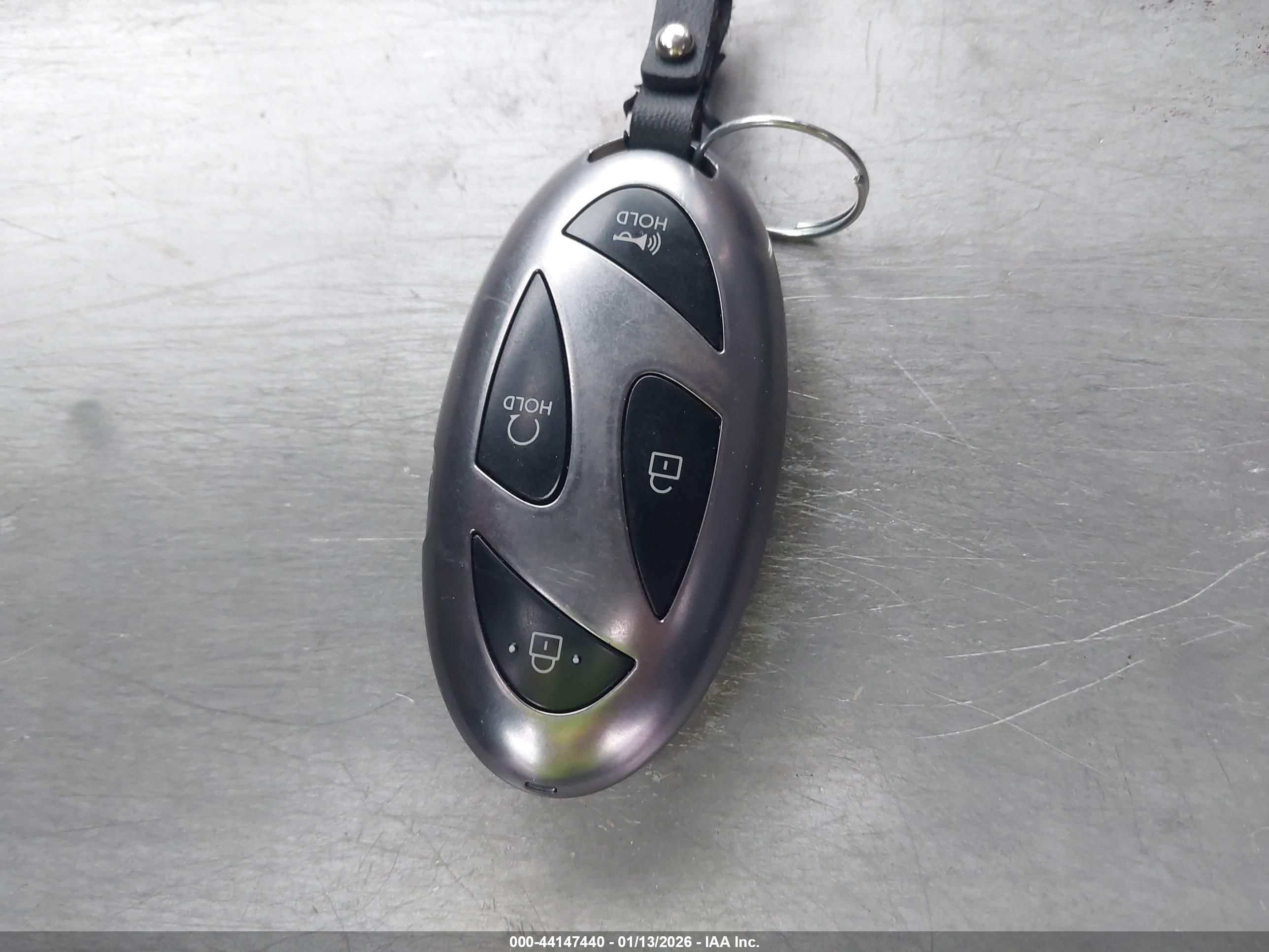 HYUNDAI TUCSON image 11