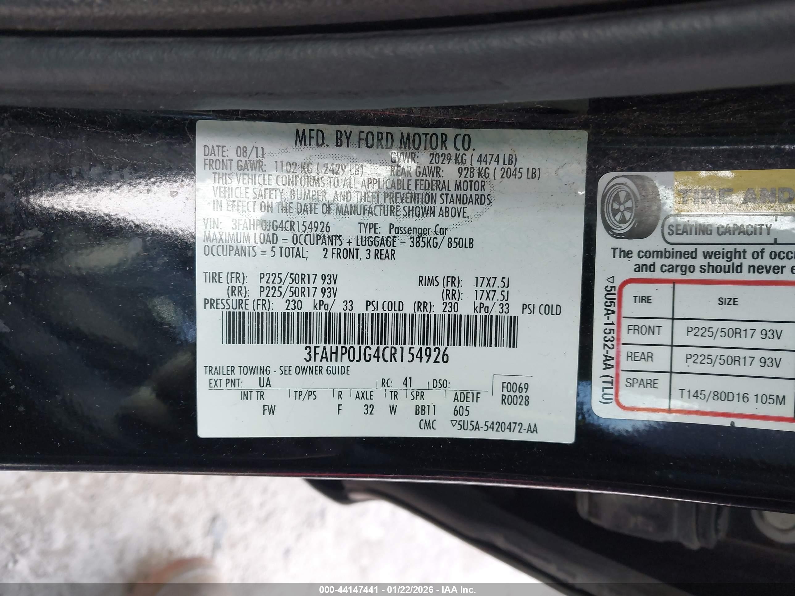 FORD FUSION image 9