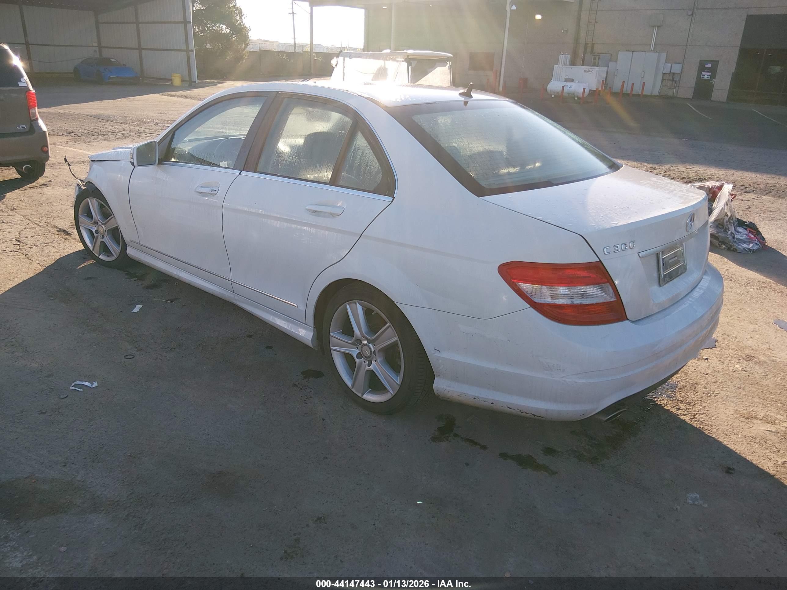MERCEDES-BENZ C image 3