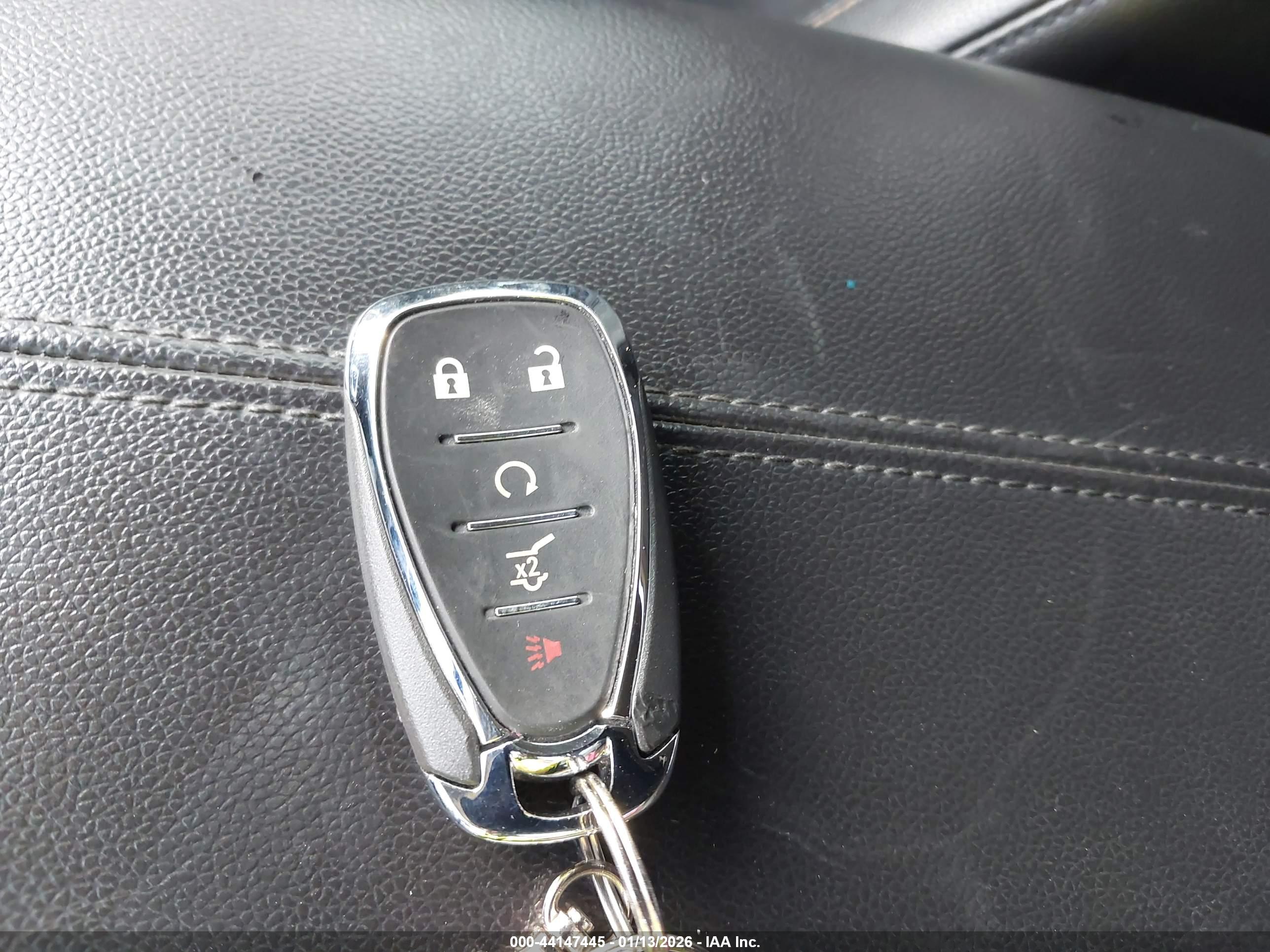 CHEVROLET EQUINOX image 11