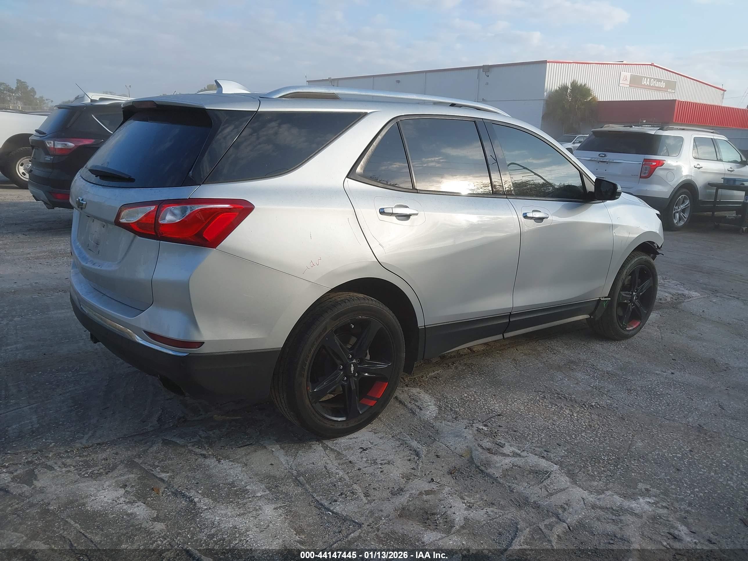 CHEVROLET EQUINOX image 4