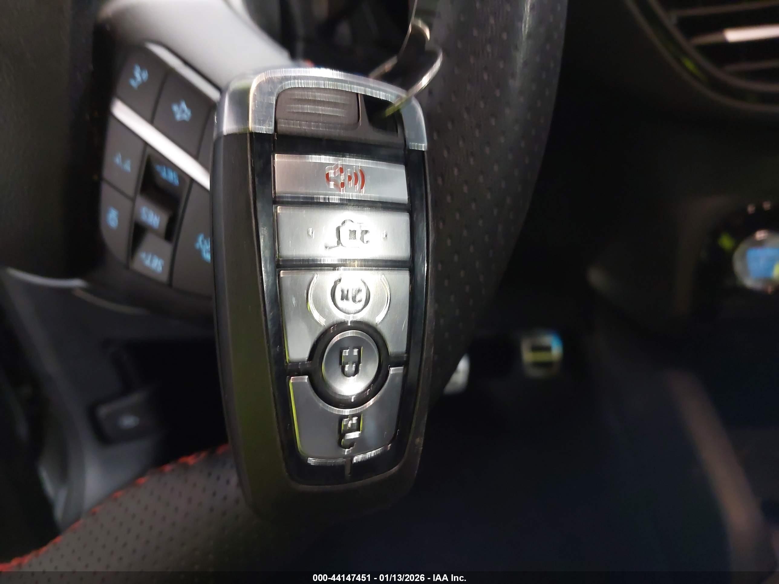 FORD ESCAPE image 11