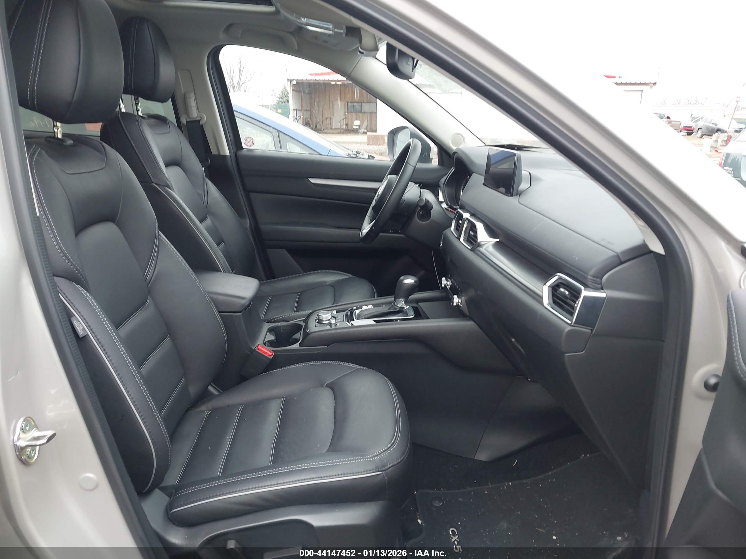 MAZDA CX-5 image 5