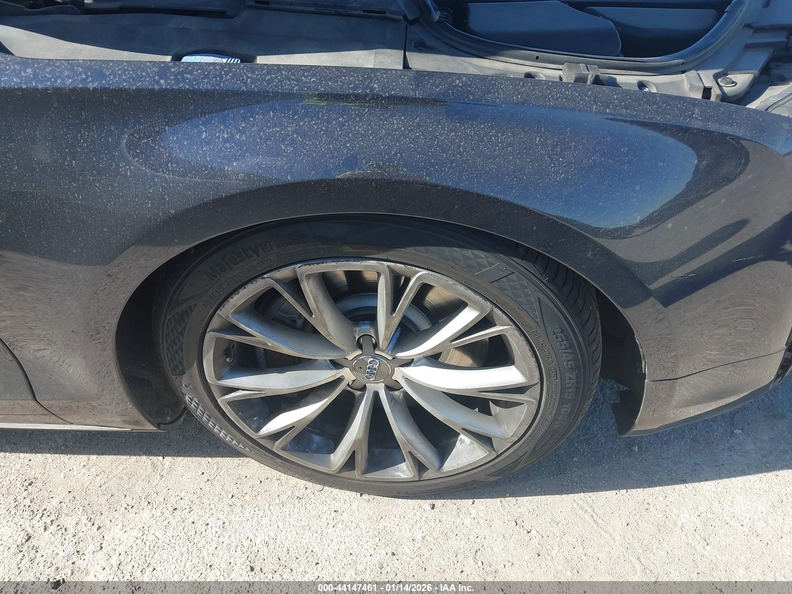 AUDI A8 image 6