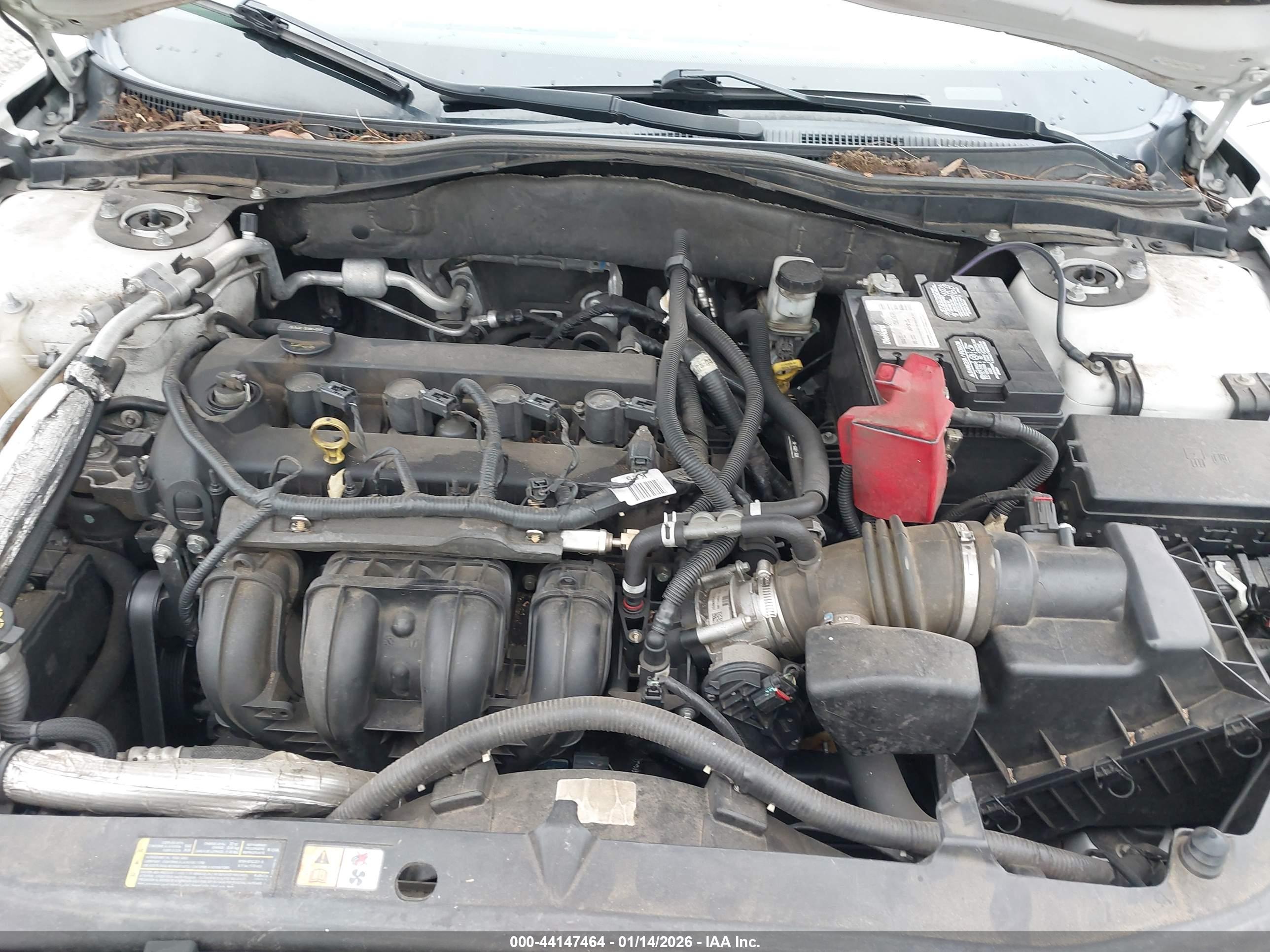FORD FUSION image 10