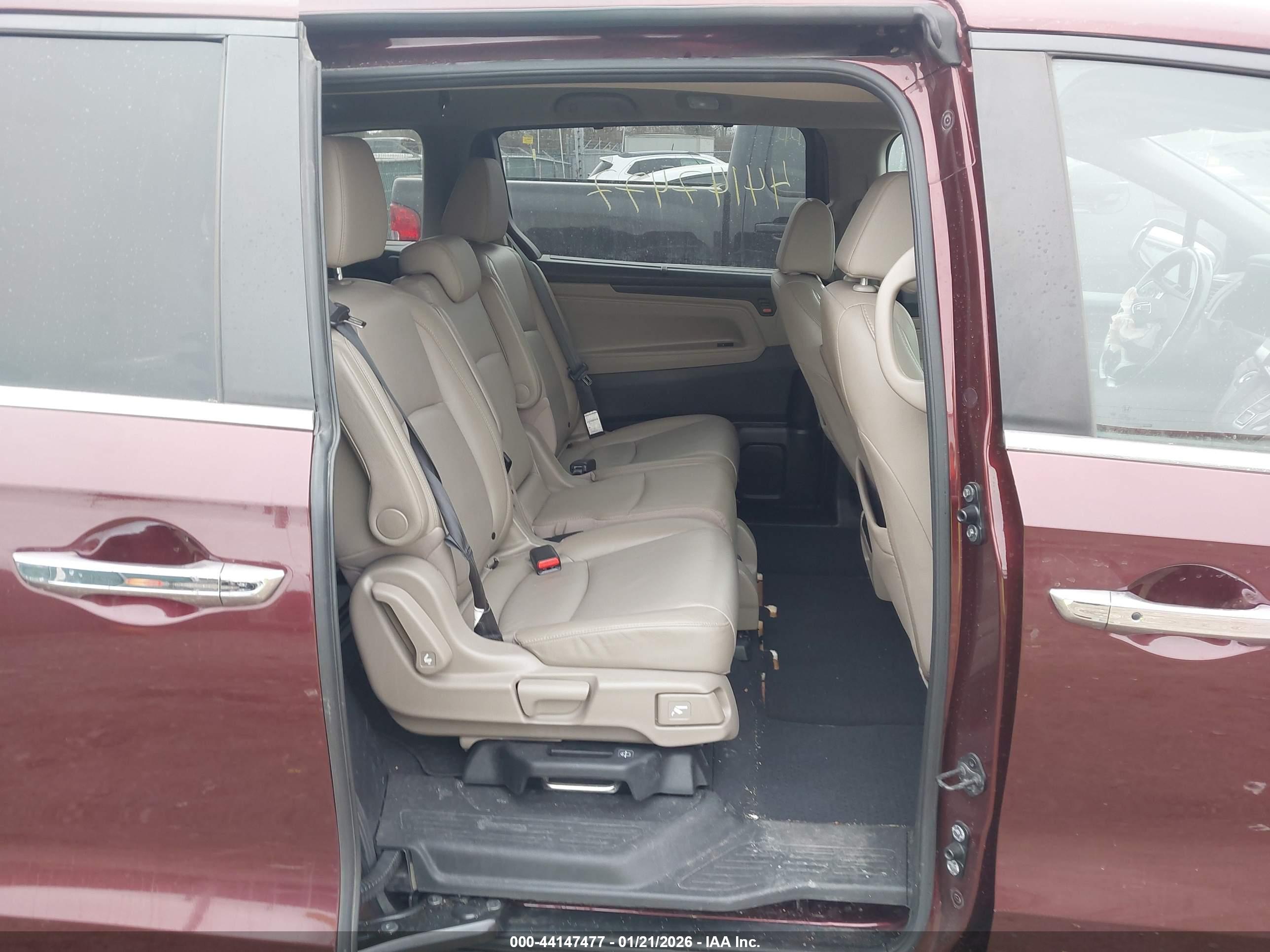 HONDA ODYSSEY image 8