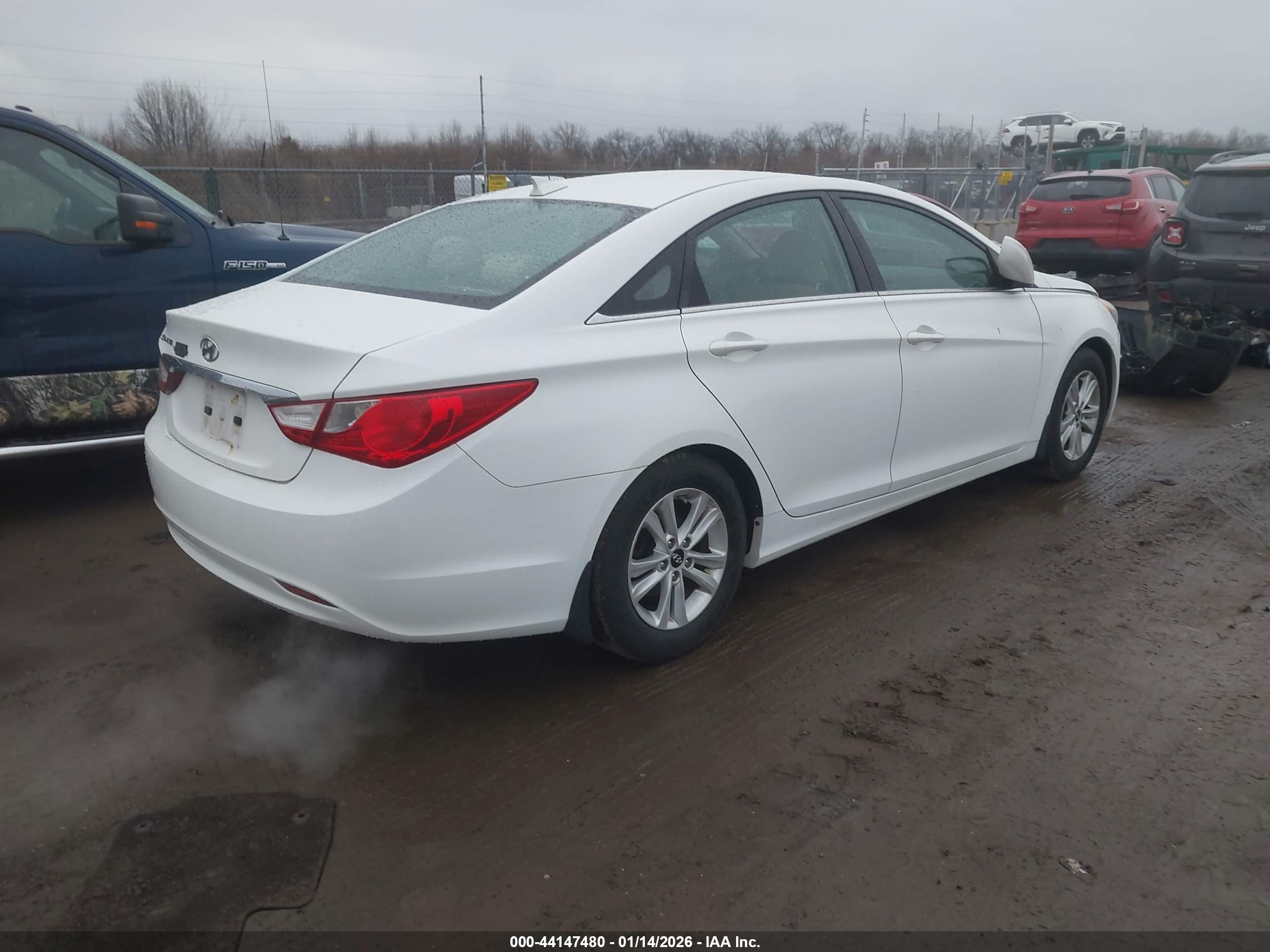 HYUNDAI SONATA image 4