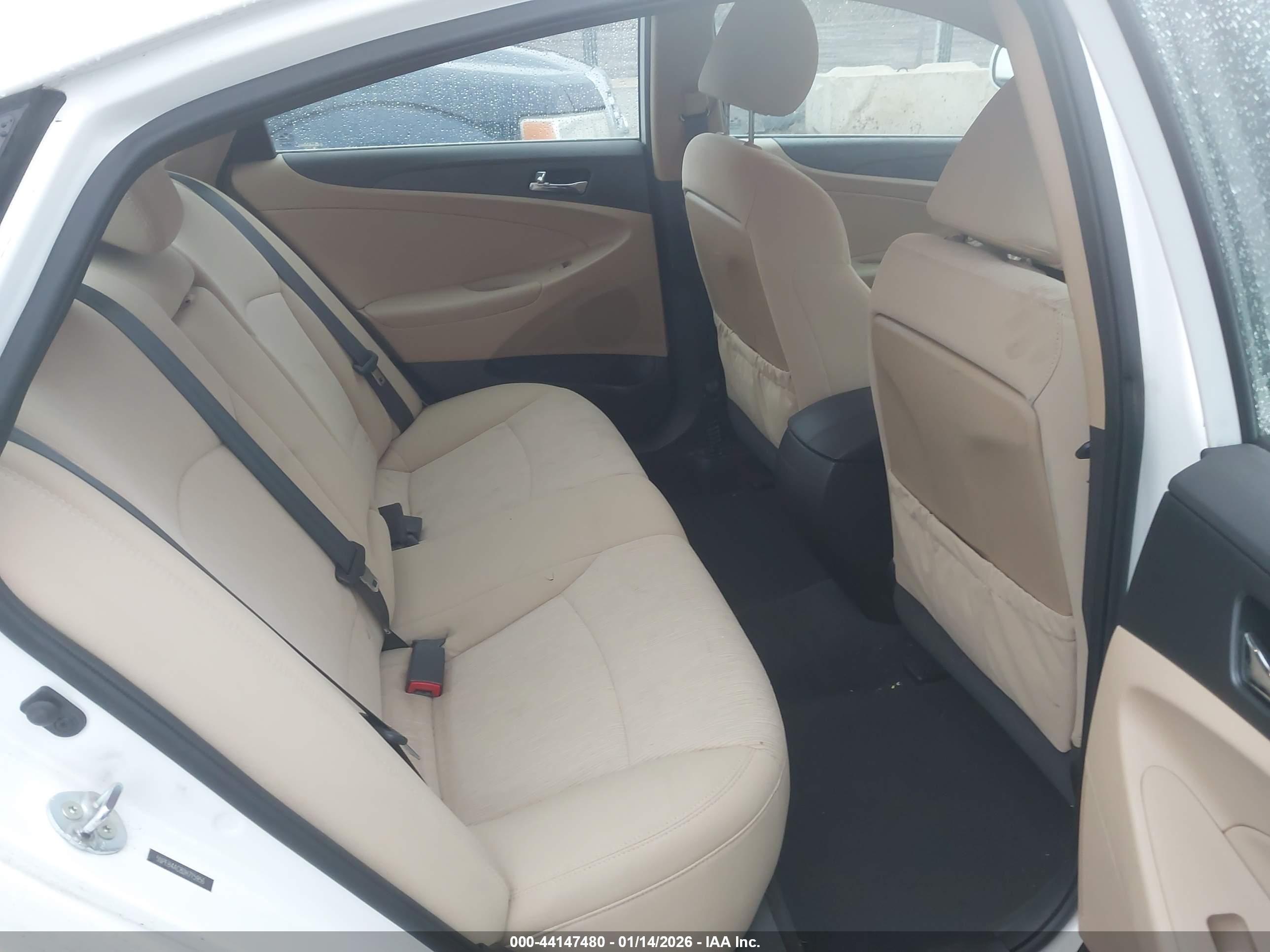 HYUNDAI SONATA image 8