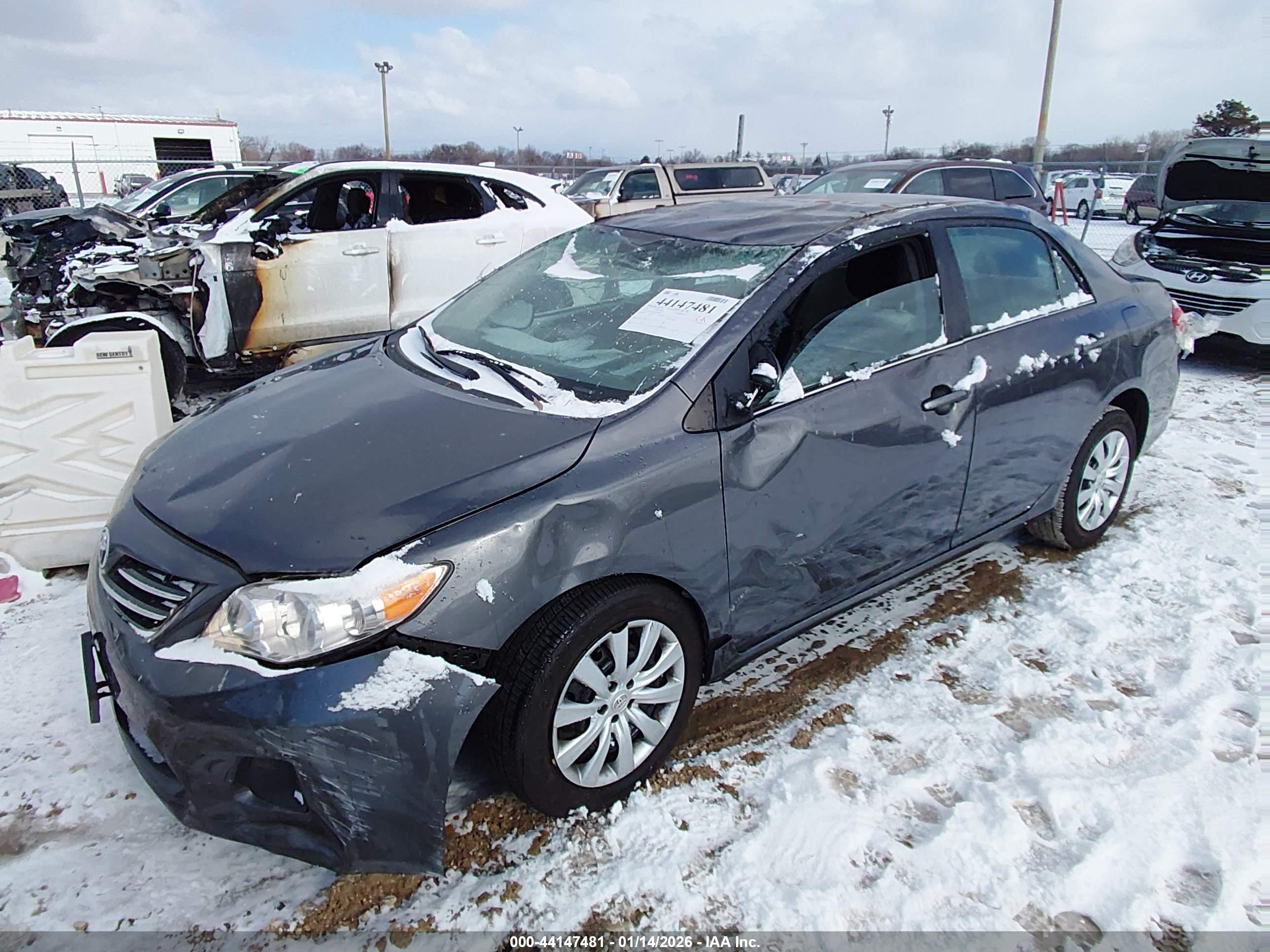 TOYOTA COROLLA image 2