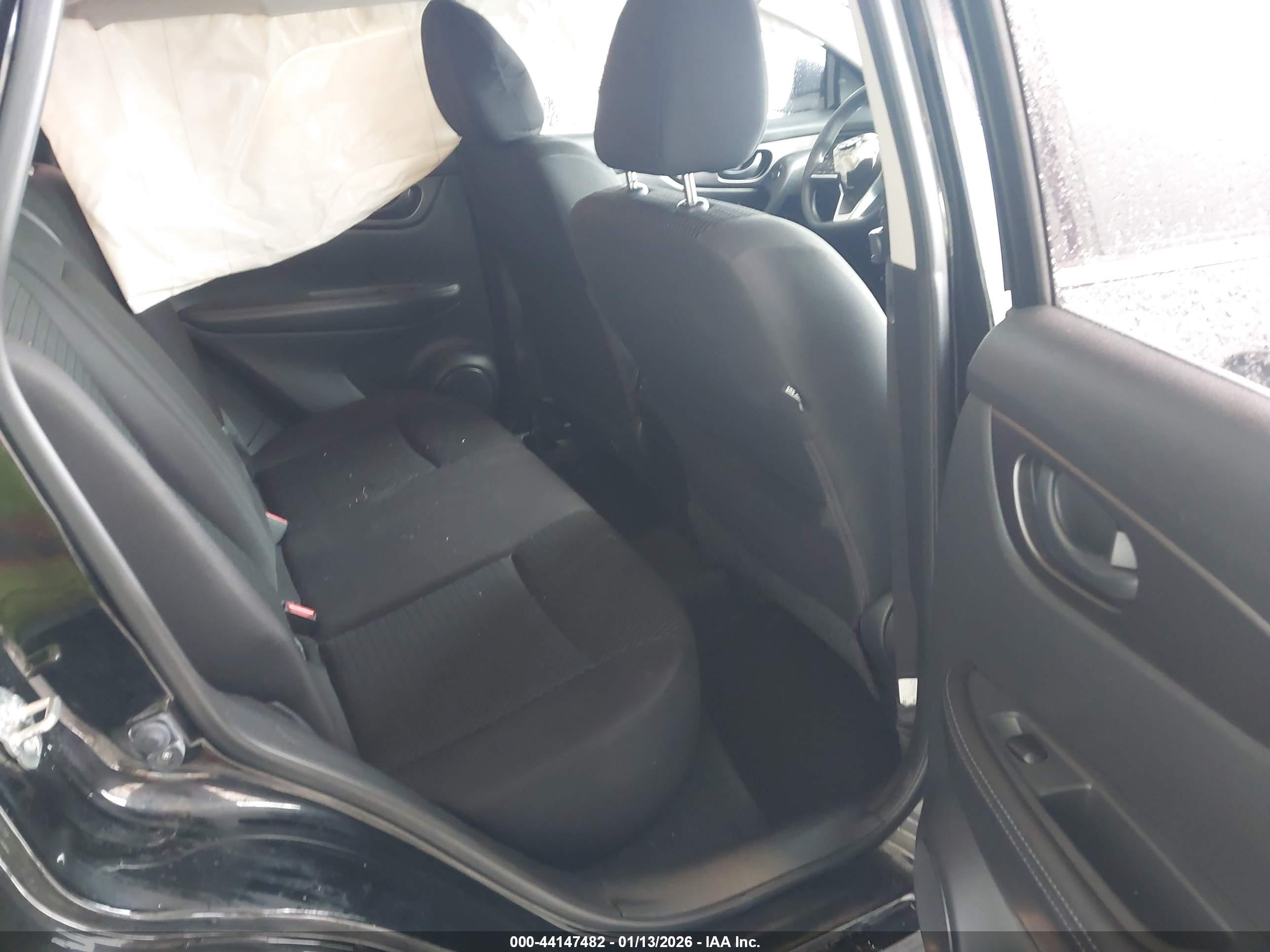 NISSAN ROGUE image 8