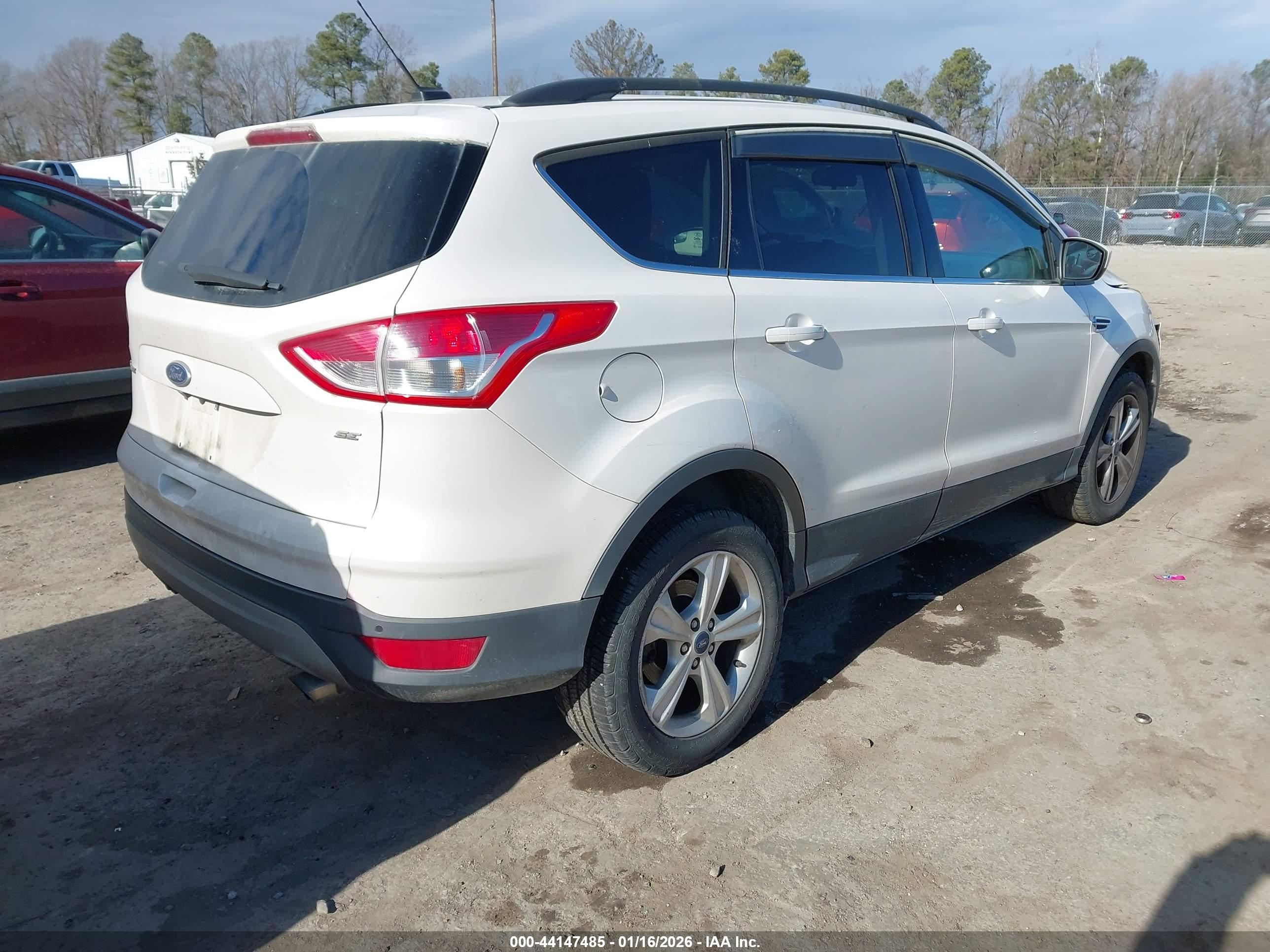 FORD ESCAPE image 4
