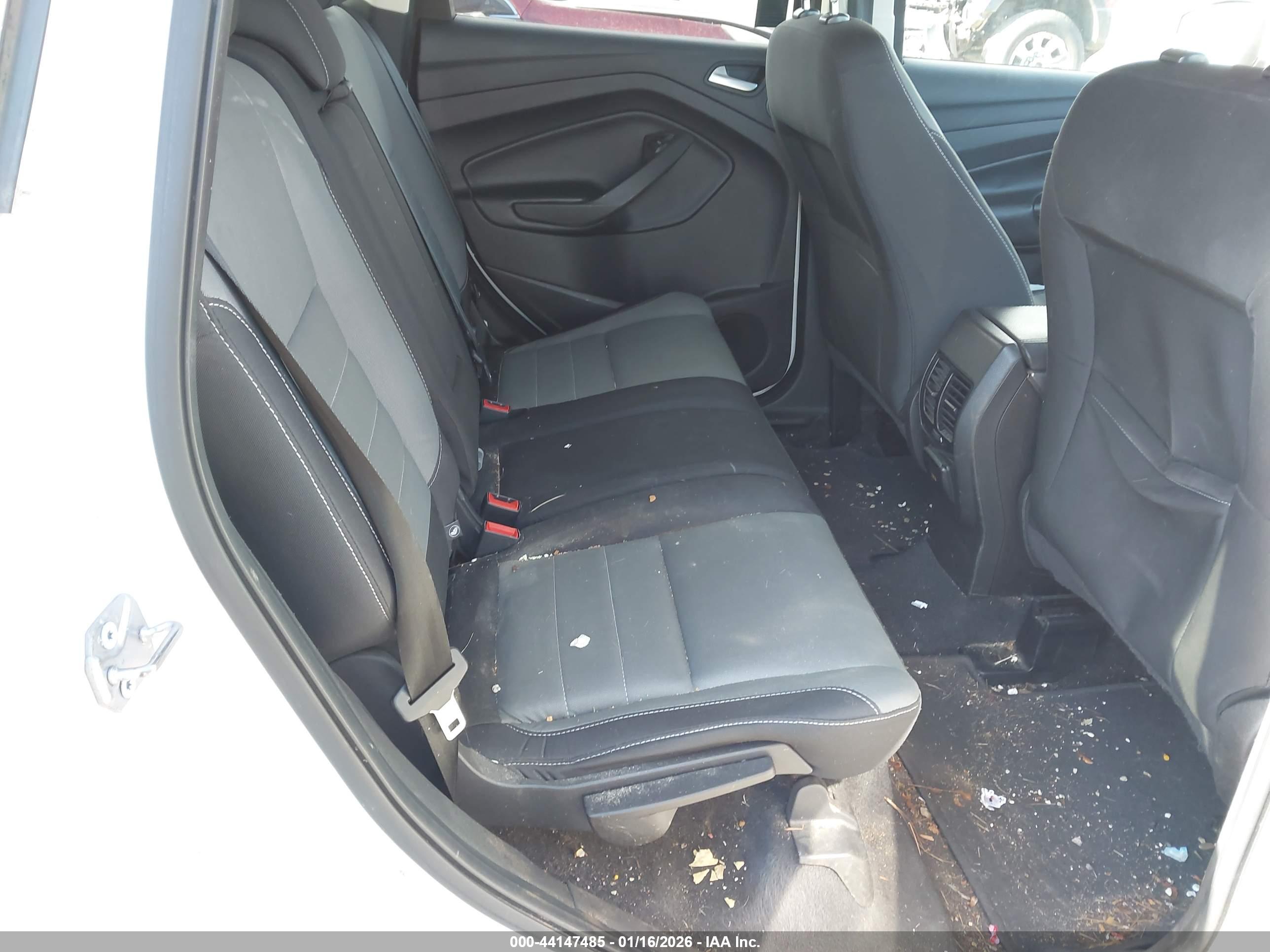 FORD ESCAPE image 8
