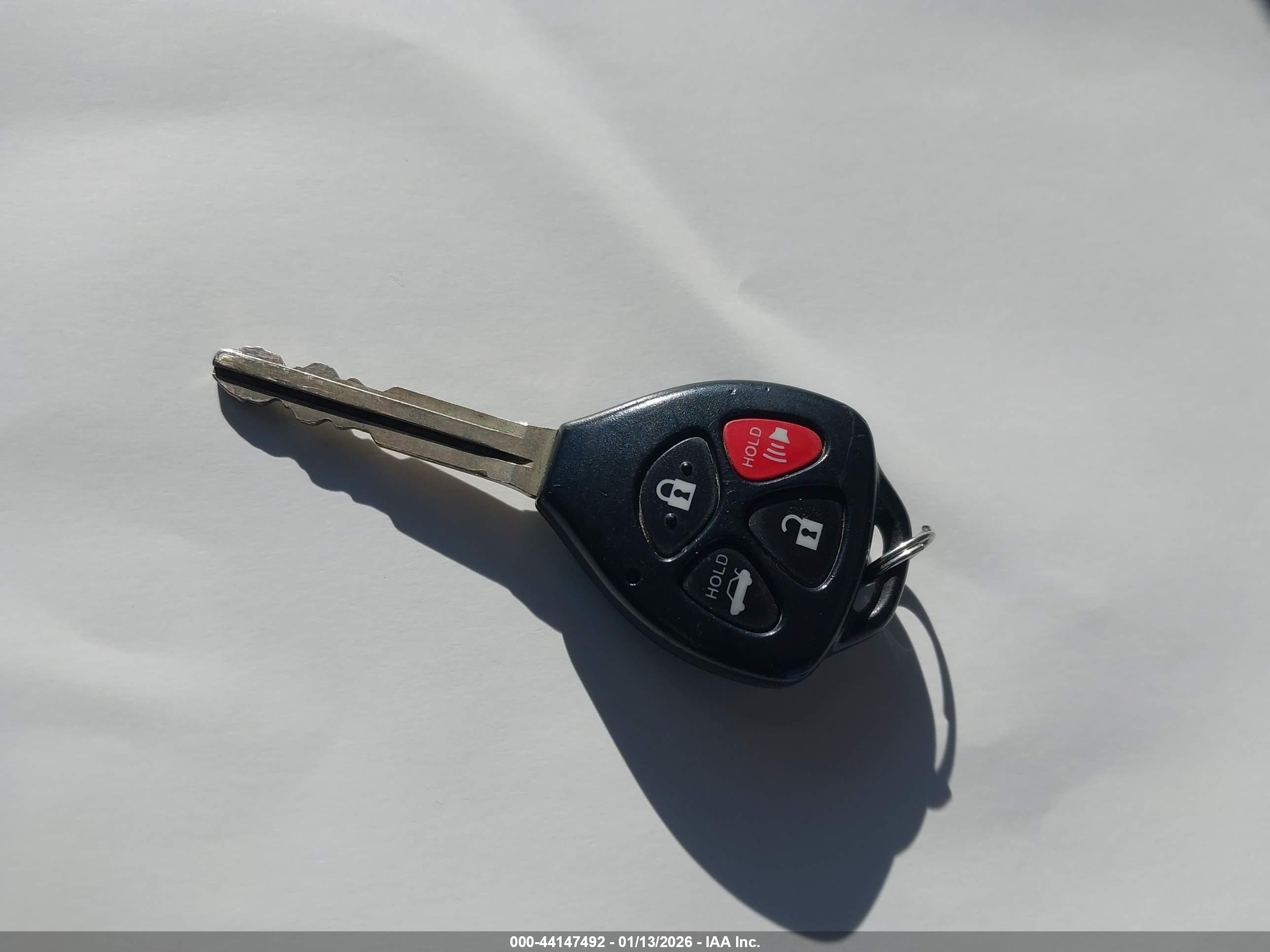 TOYOTA COROLLA image 11
