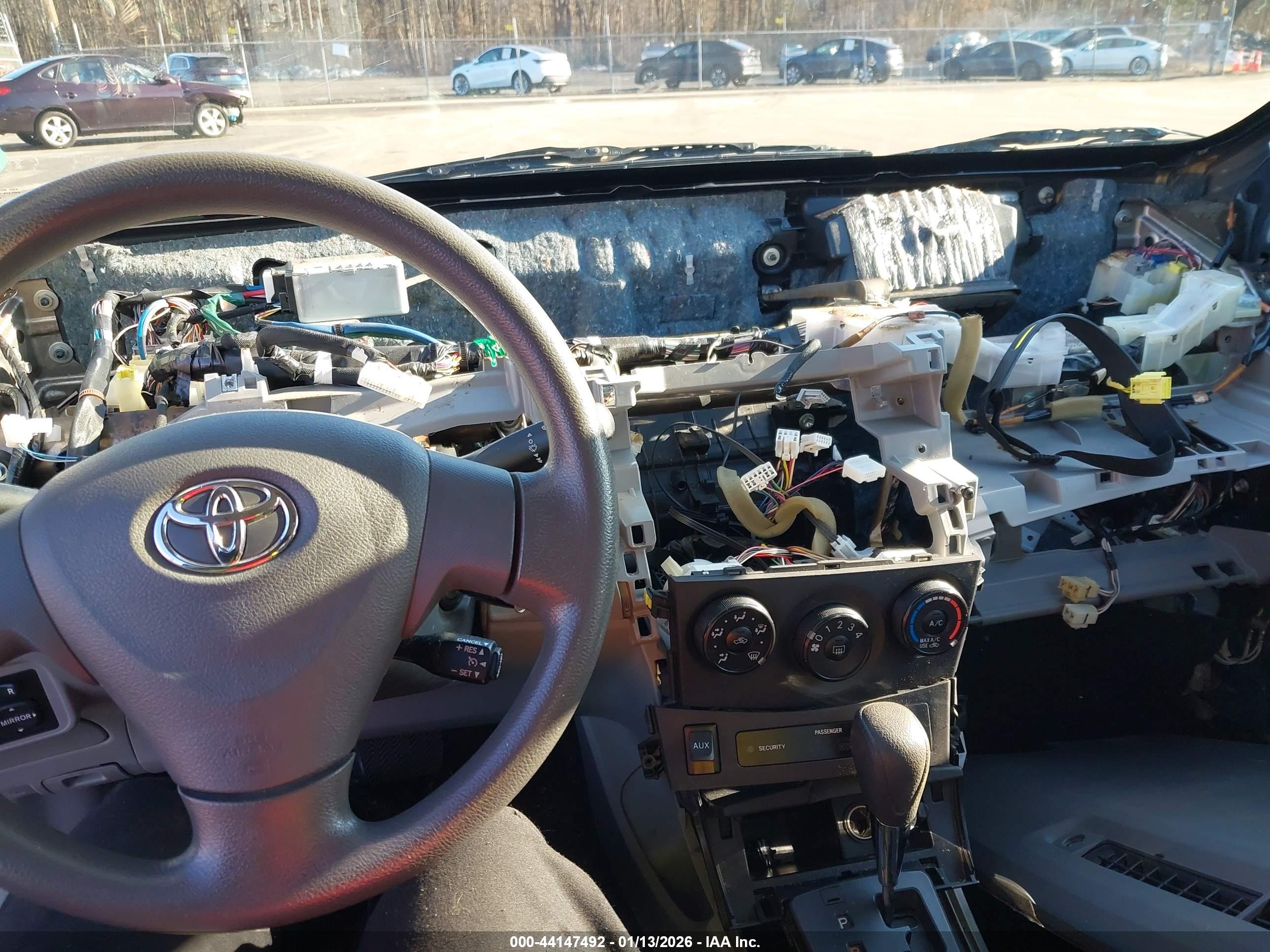 TOYOTA COROLLA image 6