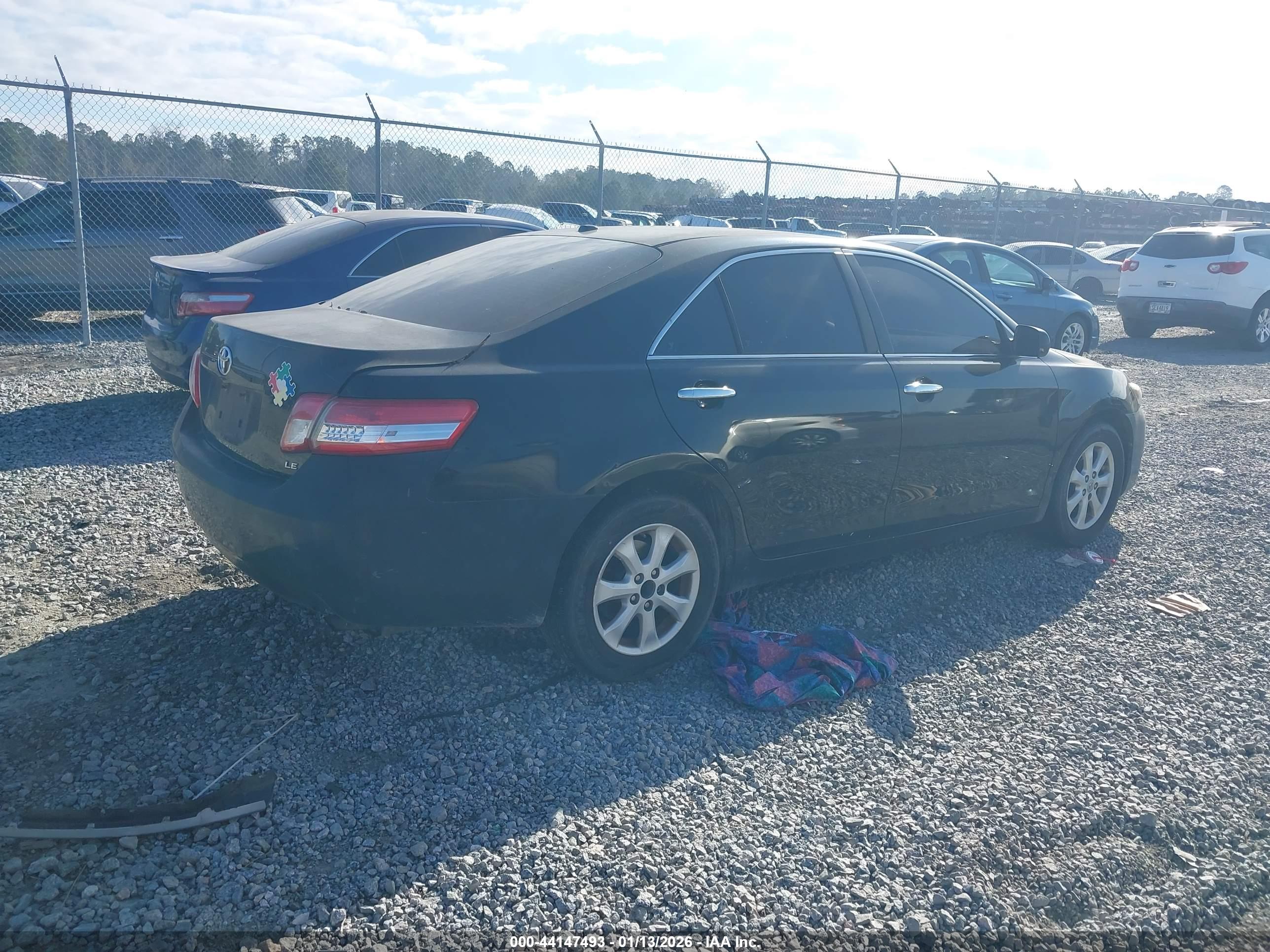 TOYOTA CAMRY image 4