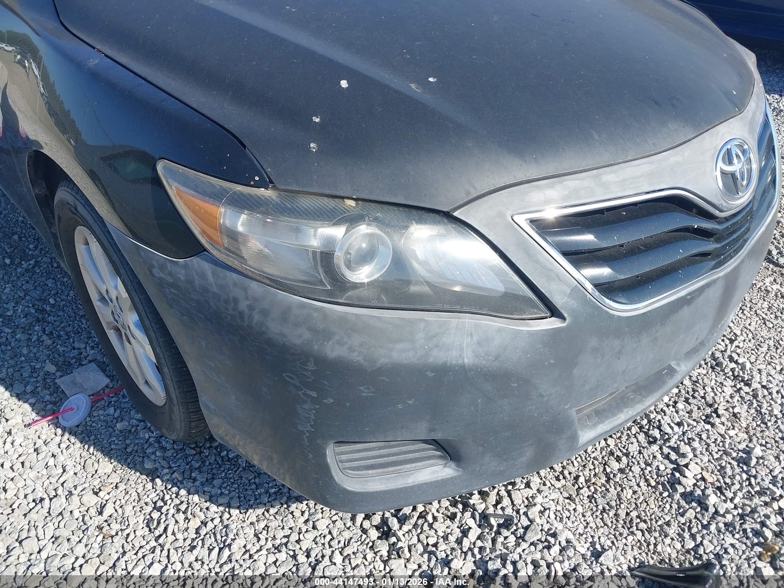 TOYOTA CAMRY image 6